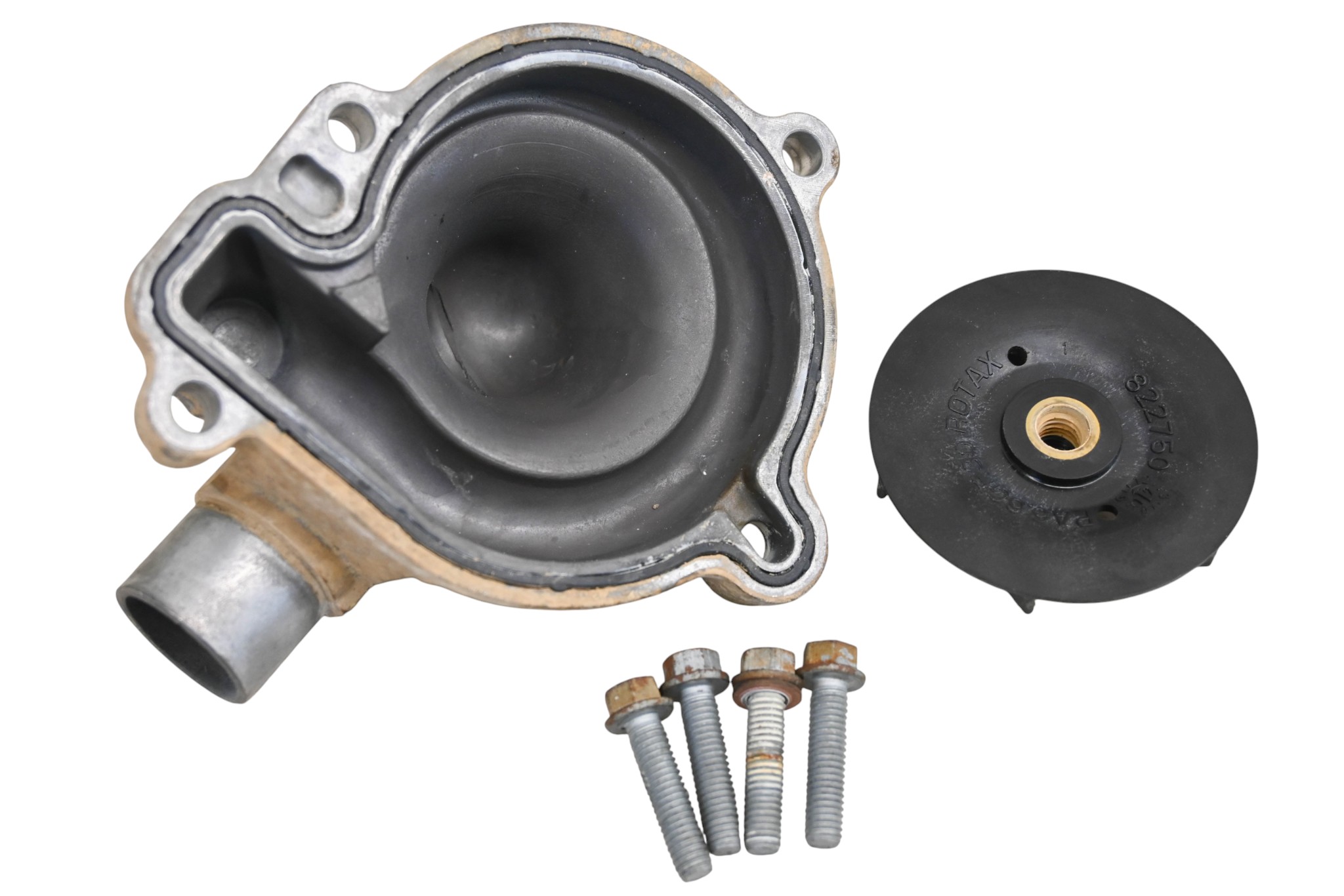 18 Can-Am Outlander Max 650 XT 4x4 Water Pump Cover & Impeller