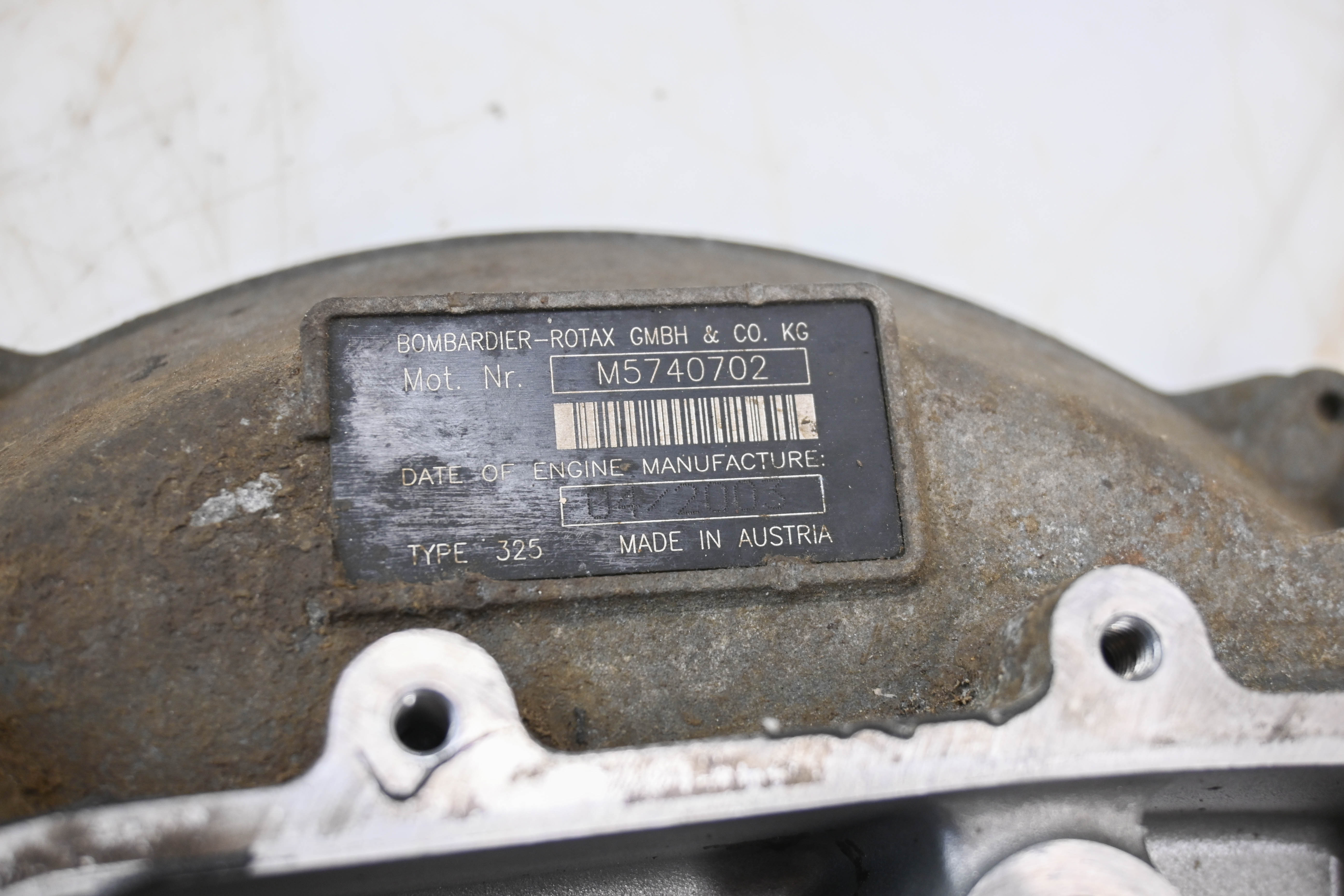 04 Can-Am Outlander 330 4x4 Crankcase Center Crank Case Bombardier
