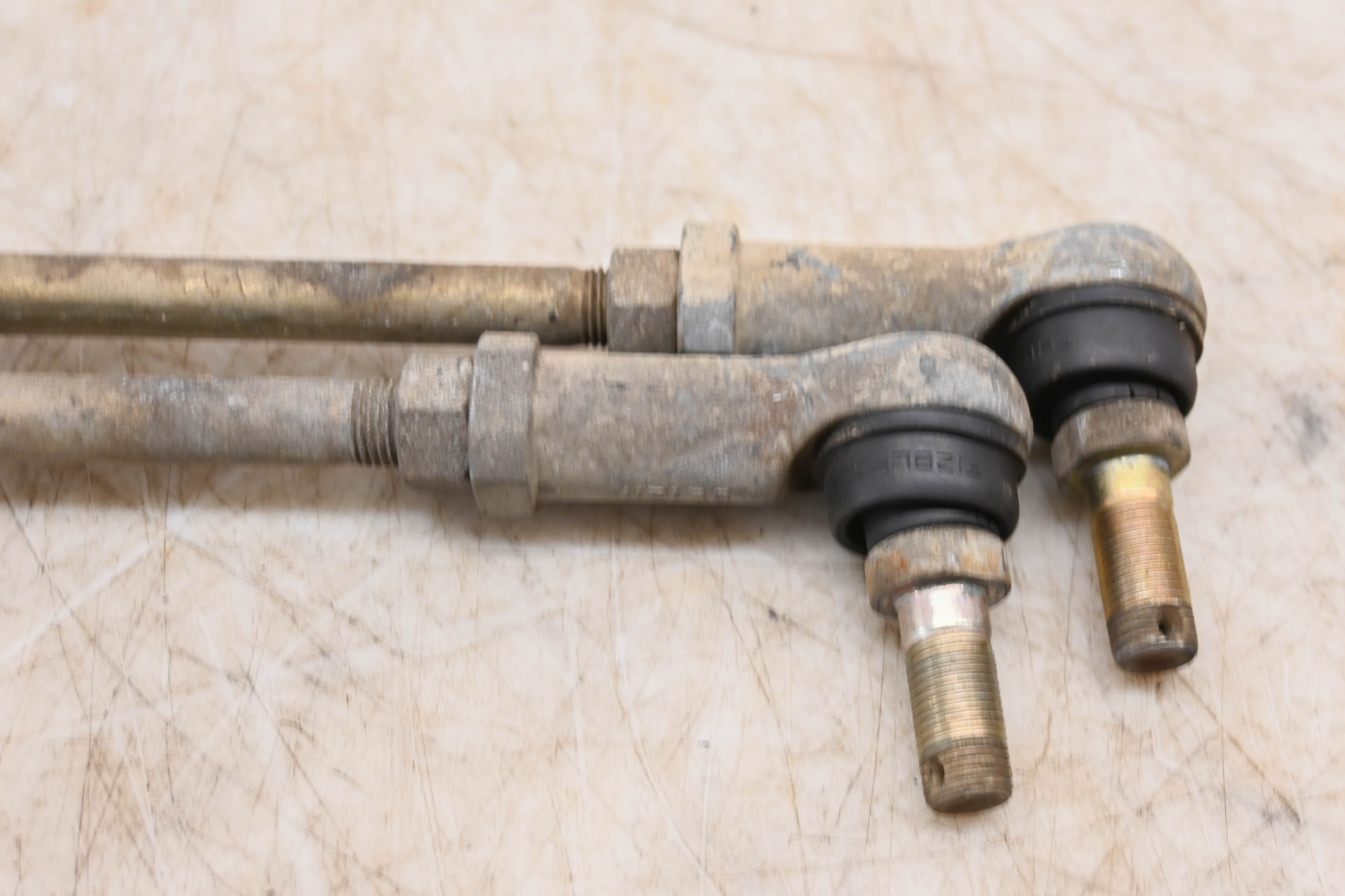 04 Can-Am Outlander 330 4x4 Tie Rods & Ends Bombardier