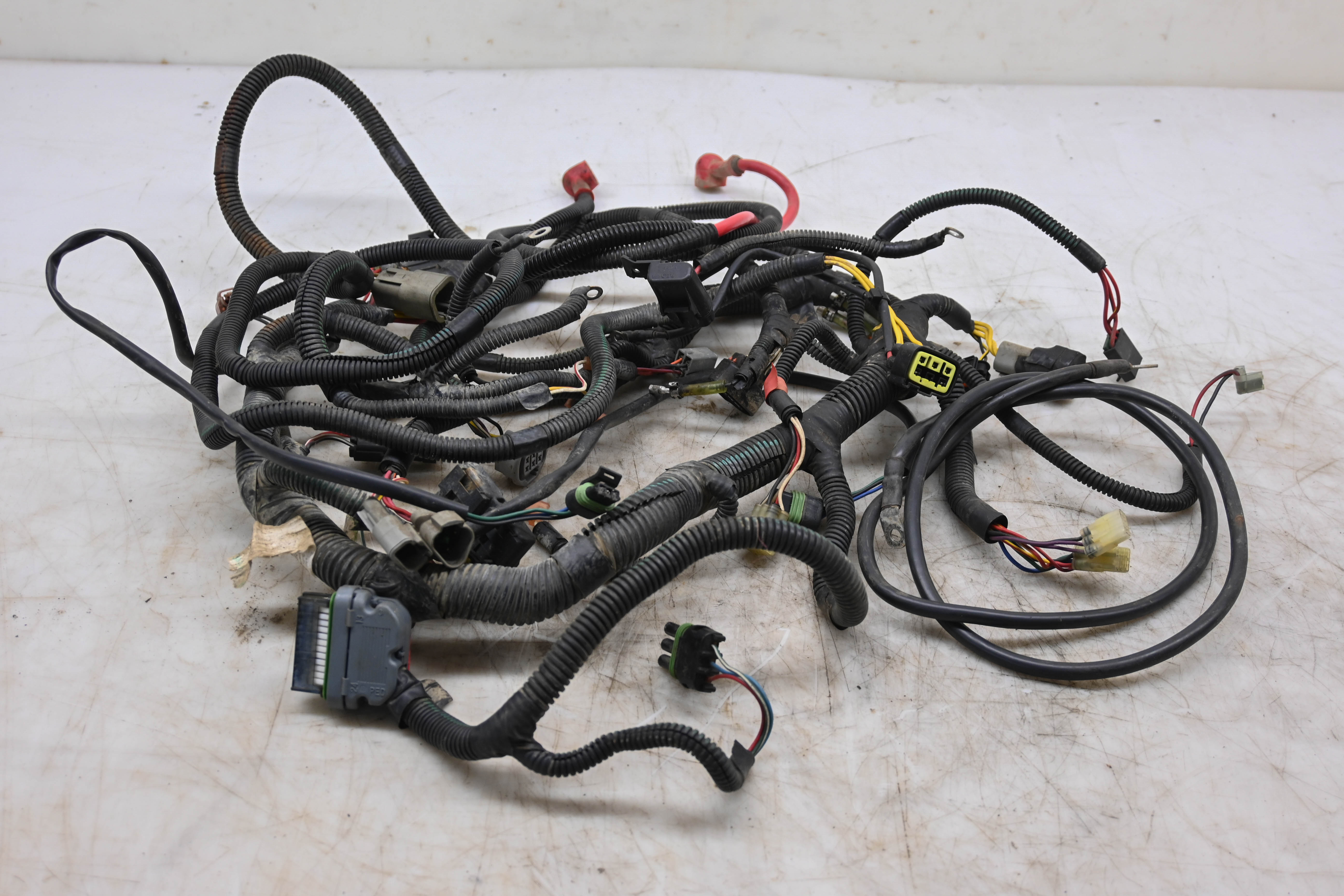 04 Can-Am Outlander 330 4x4 Wire Harness Electrical Wiring Bombardier