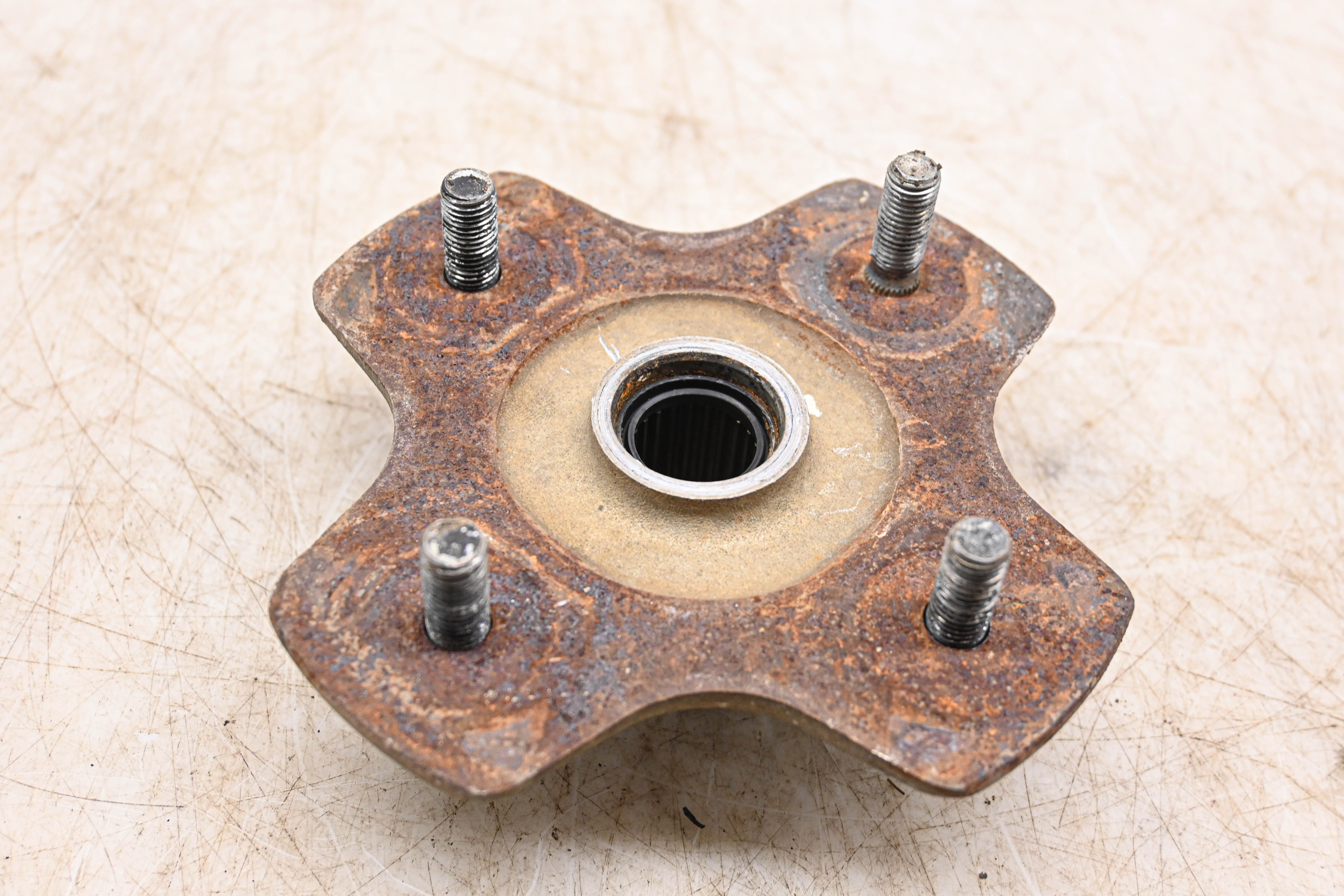 03 Honda Rubicon 500 4x4 Rear Left Wheel Hub TRX500FA
