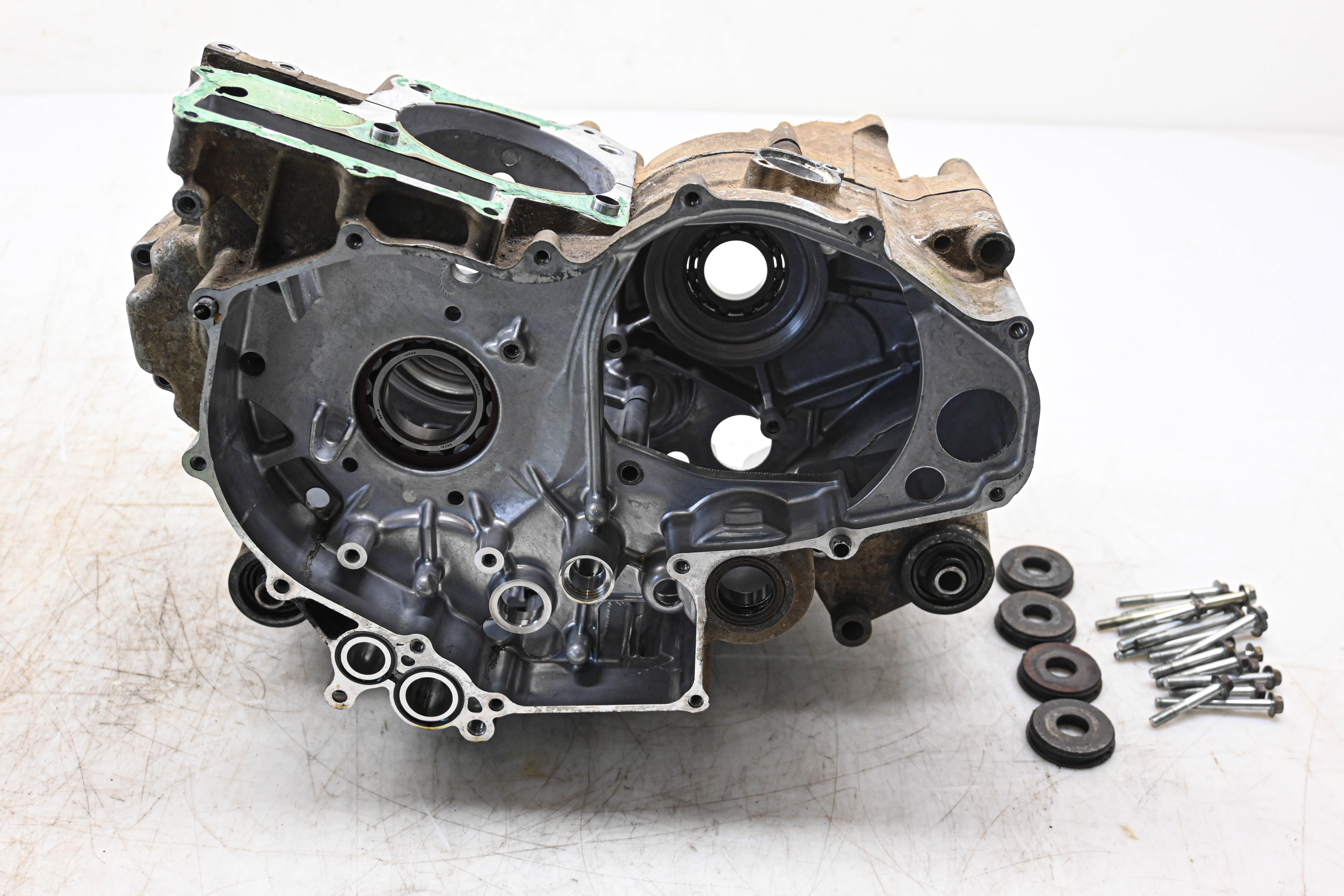 03 Honda Rubicon 500 4x4 Crankcase Center Crank Case TRX500FA