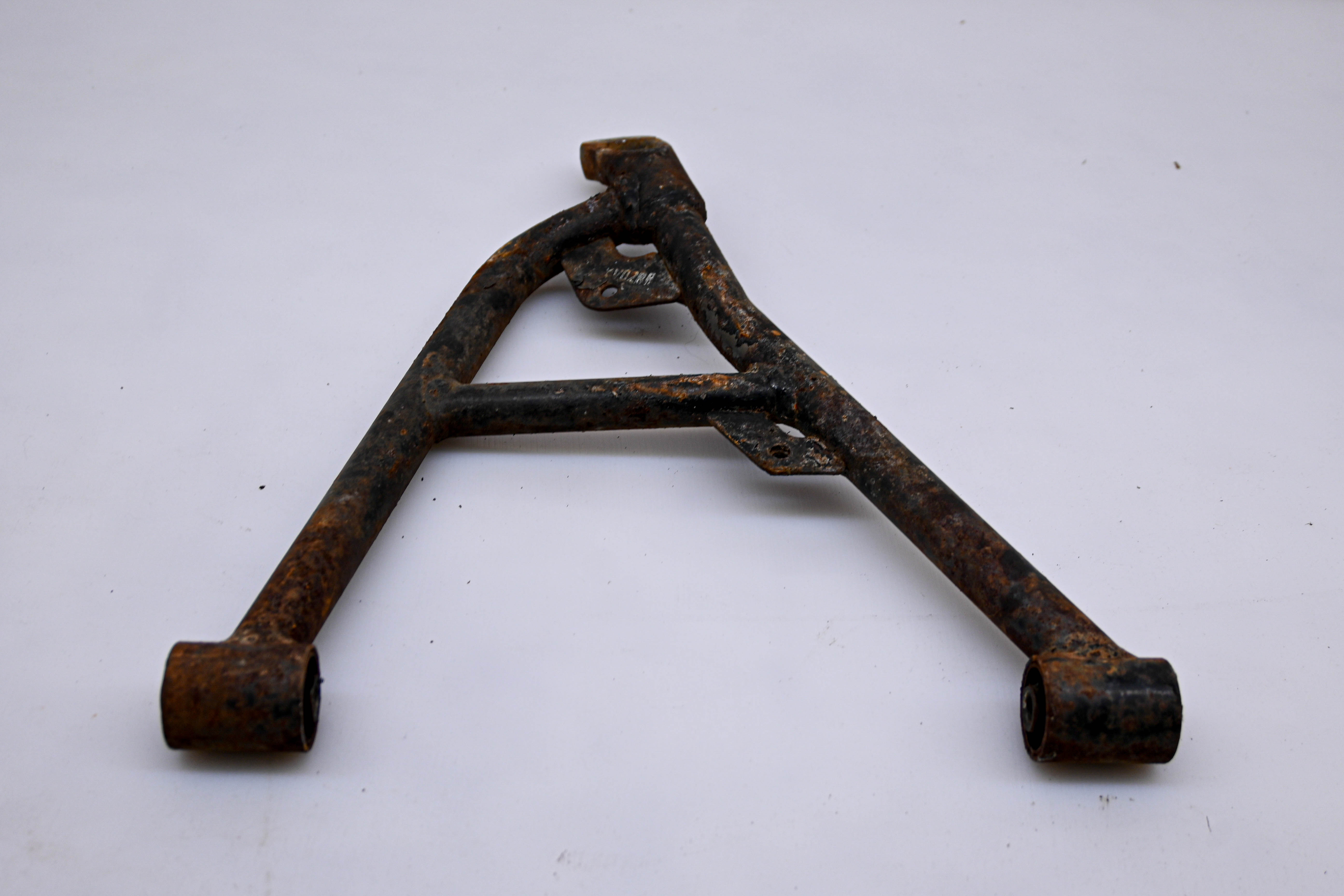 03 Honda Rubicon 500 4x4 Front Lower Right A-Arm TRX500FA