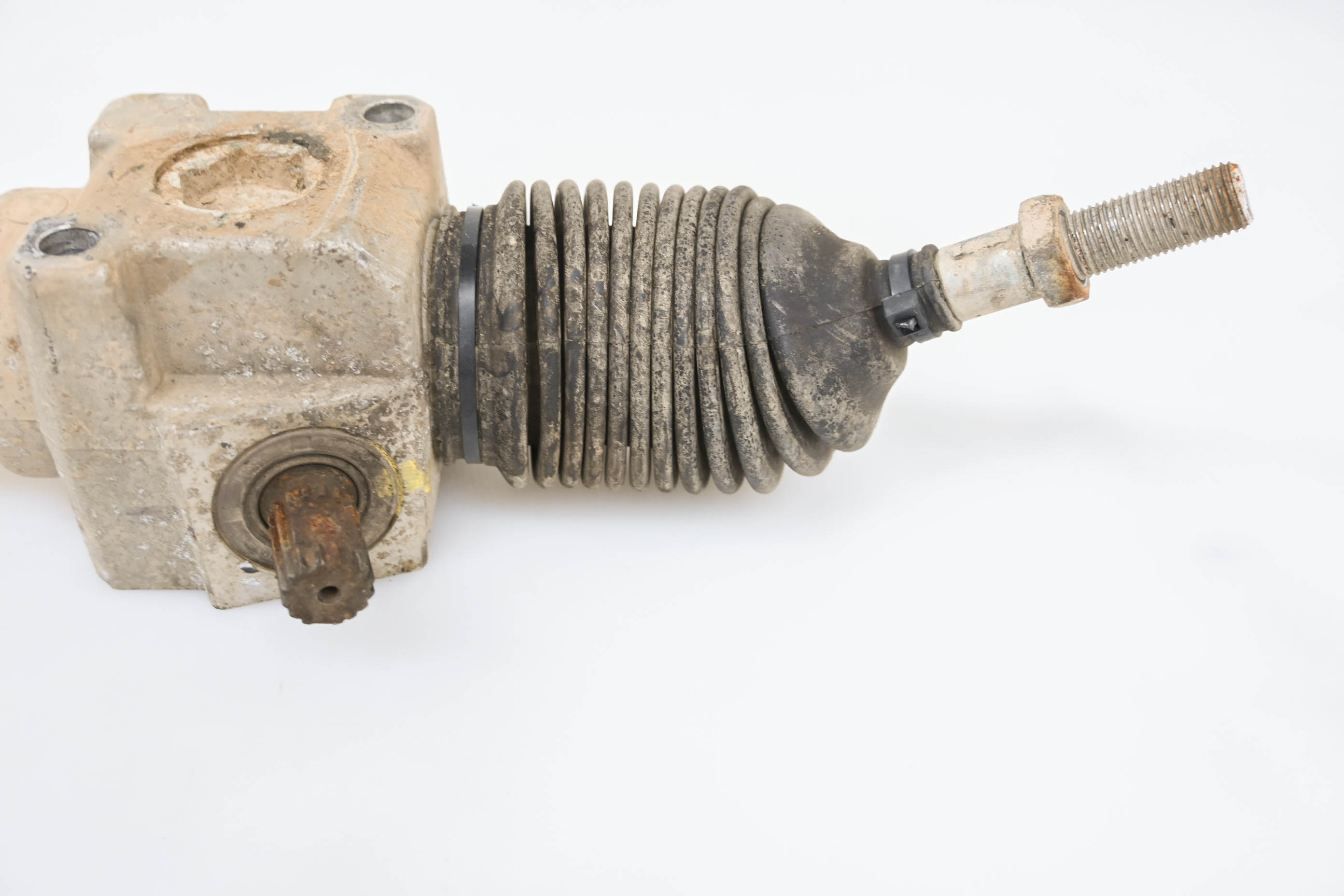 18 Can-Am Commander Max 1000 XT Steering Rack & Pinion