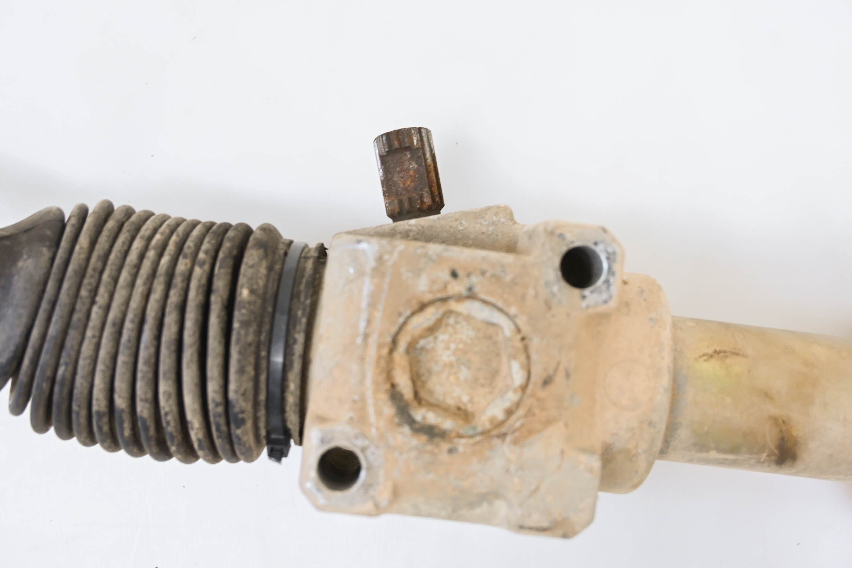 18 Can-Am Commander Max 1000 XT Steering Rack & Pinion