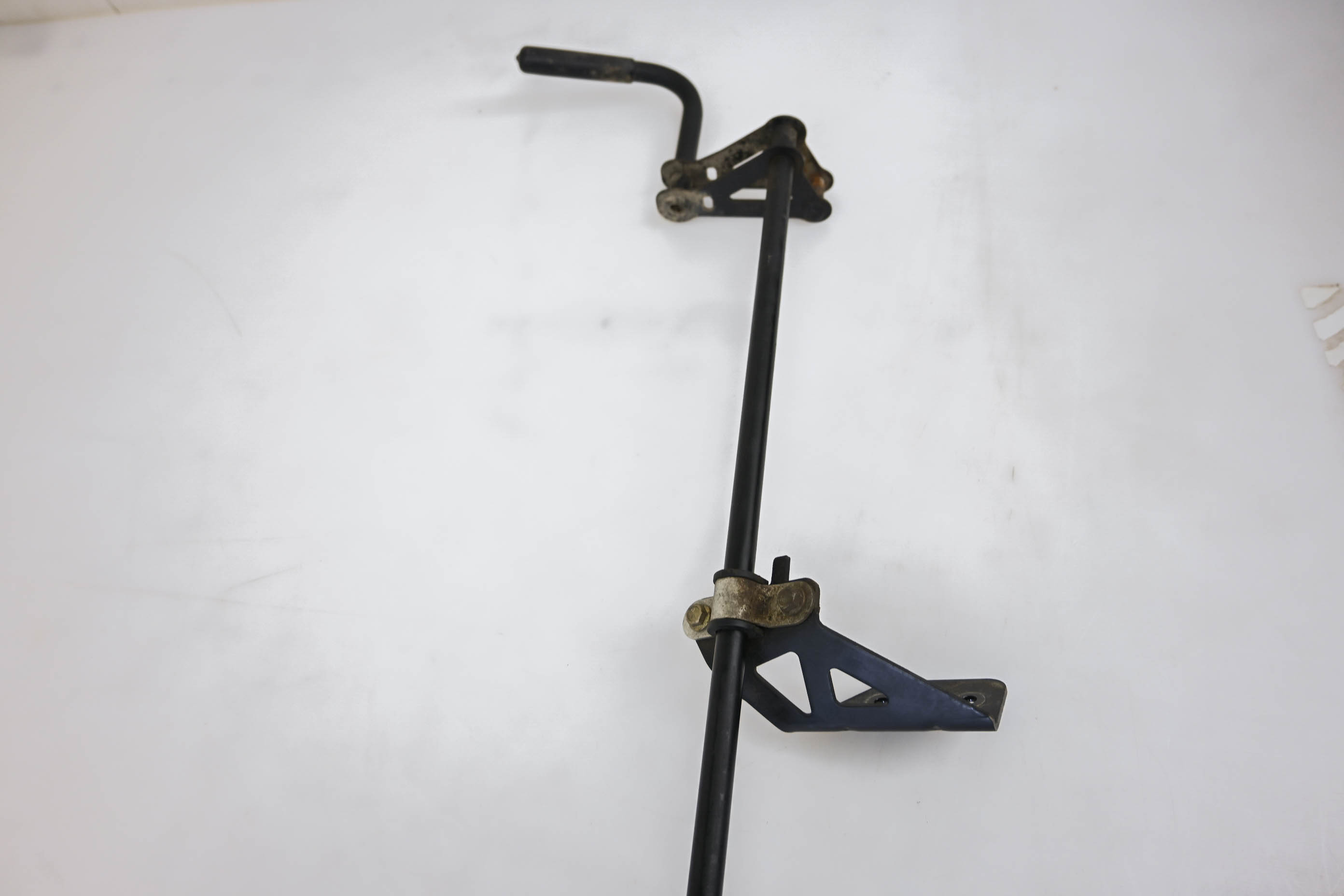 18 Can-Am Commander Max 1000 XT Utility Bed Latch