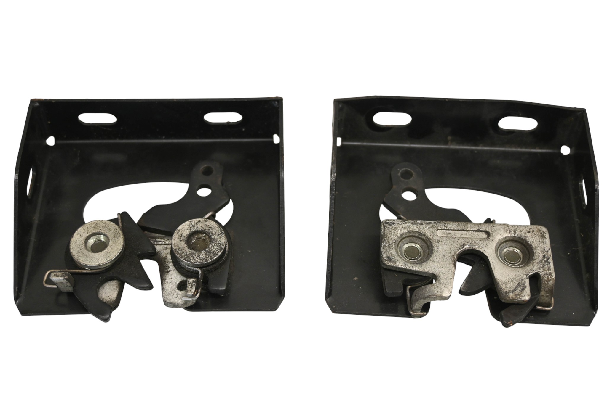16 Polaris Slingshot SL Front Hood Latches & Brackets