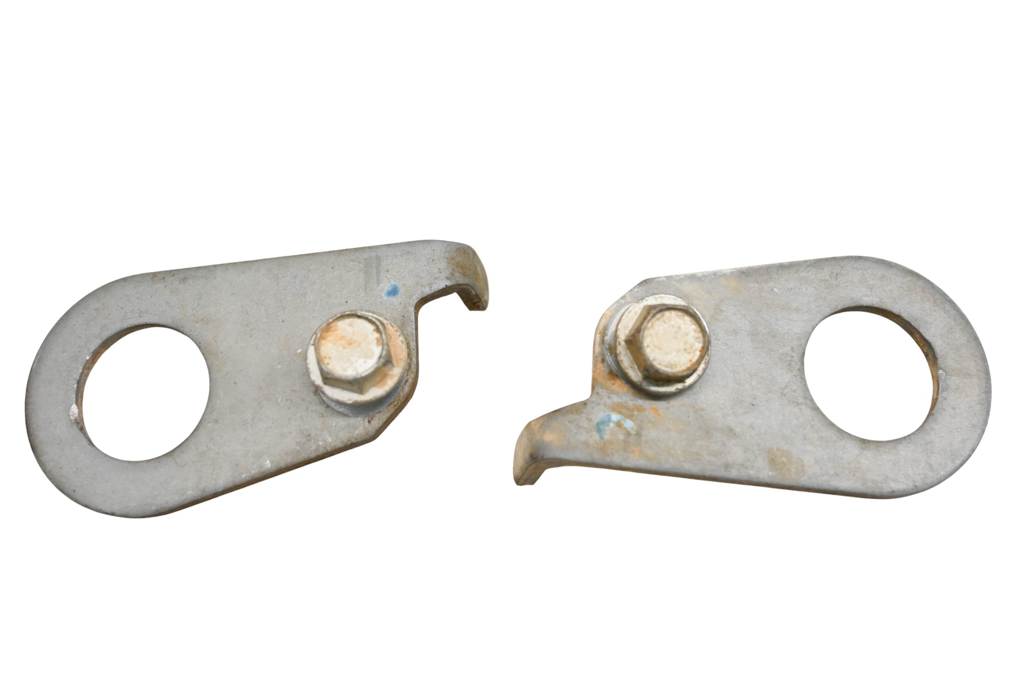 18 Kubota RTV-XG850 Cylinder Head Hook Brackets Sidekick 850