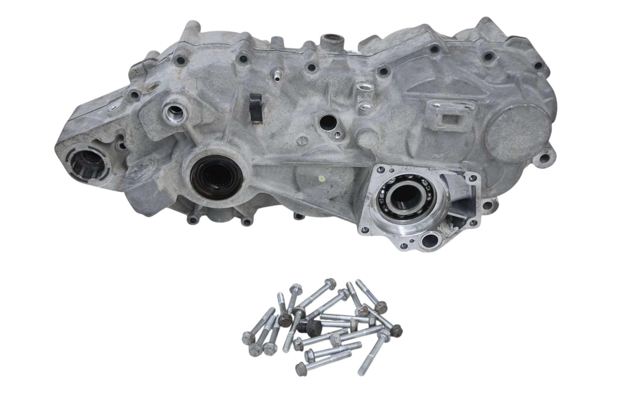 19 Kawasaki Mule Pro-DXT Transmission Gear Case Housing KAF1000A