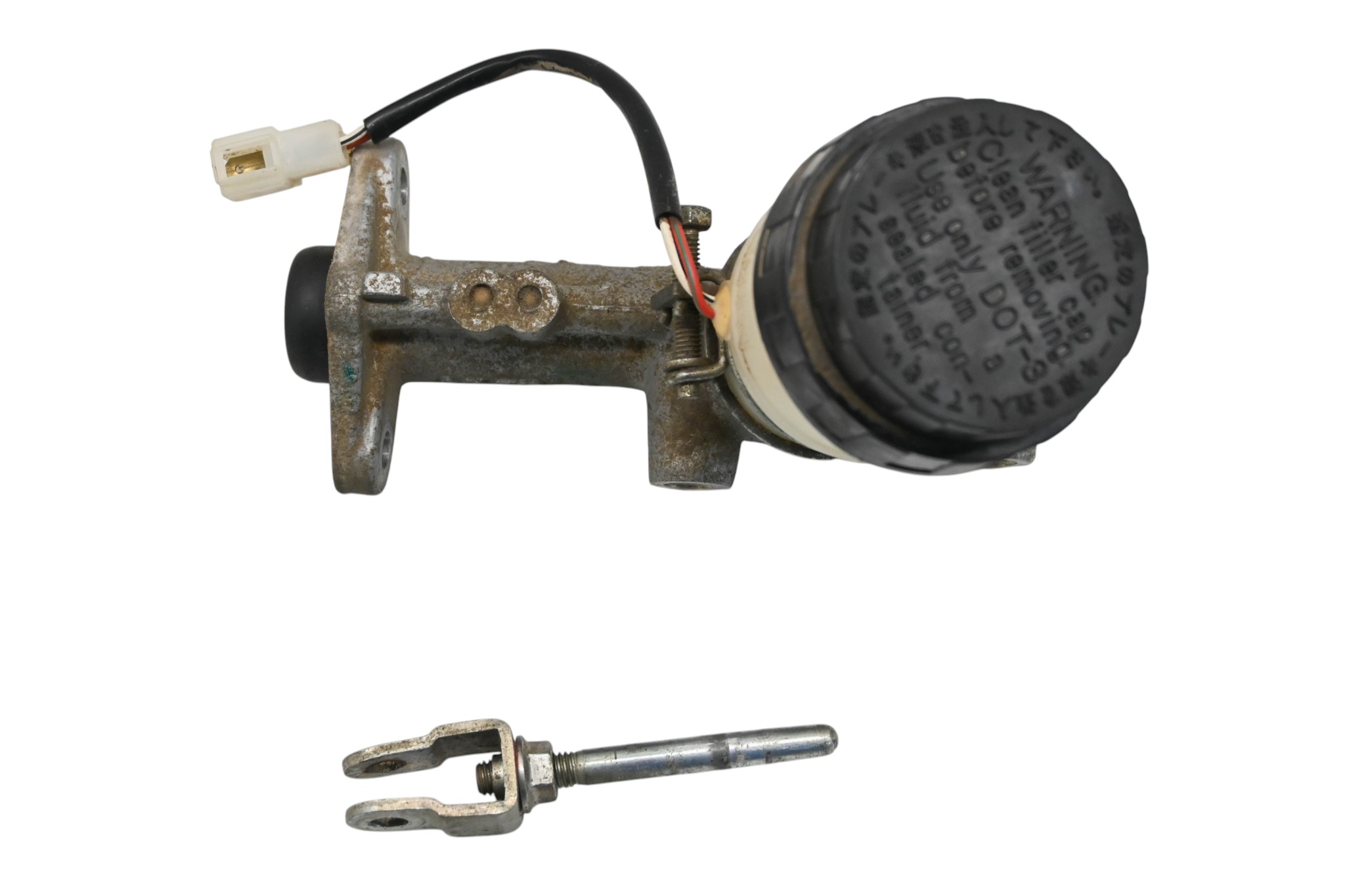 16 Kubota RTV500 Front Brake Master Cylinder