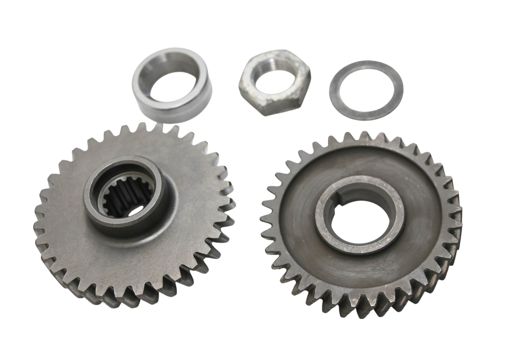 16 Kubota RTV500 Transmission Input Gears