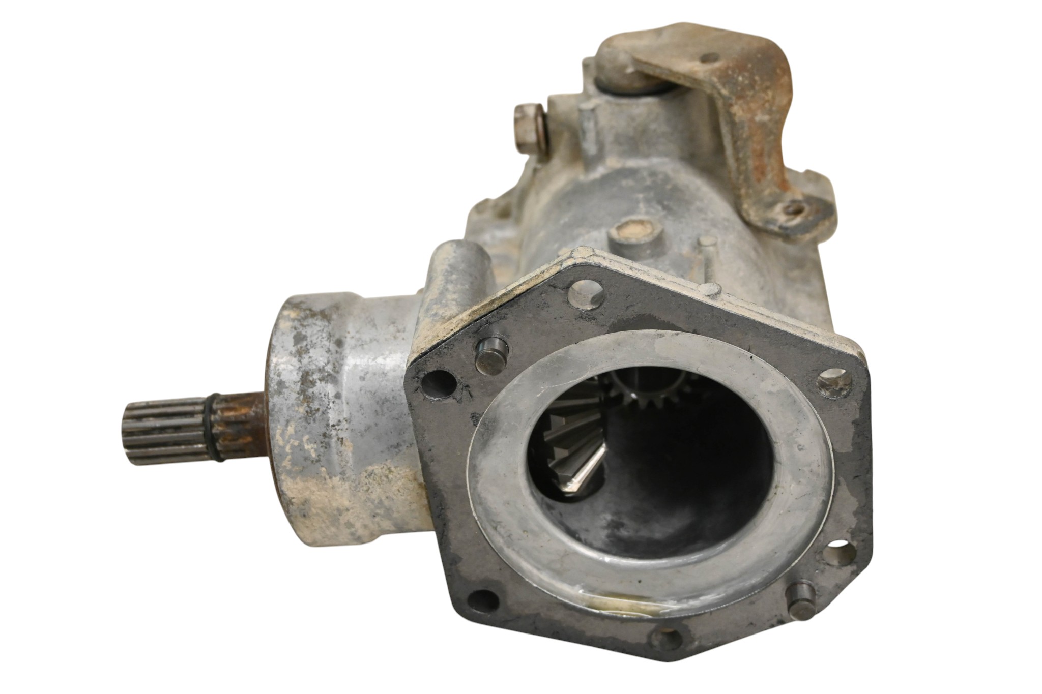 16 Kubota RTV500 Transmission Output Case