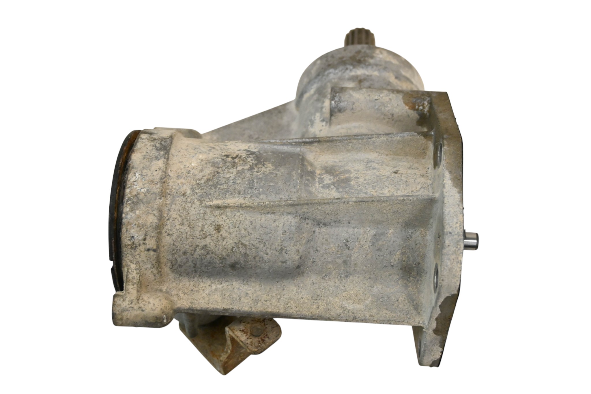 16 Kubota RTV500 Transmission Output Case