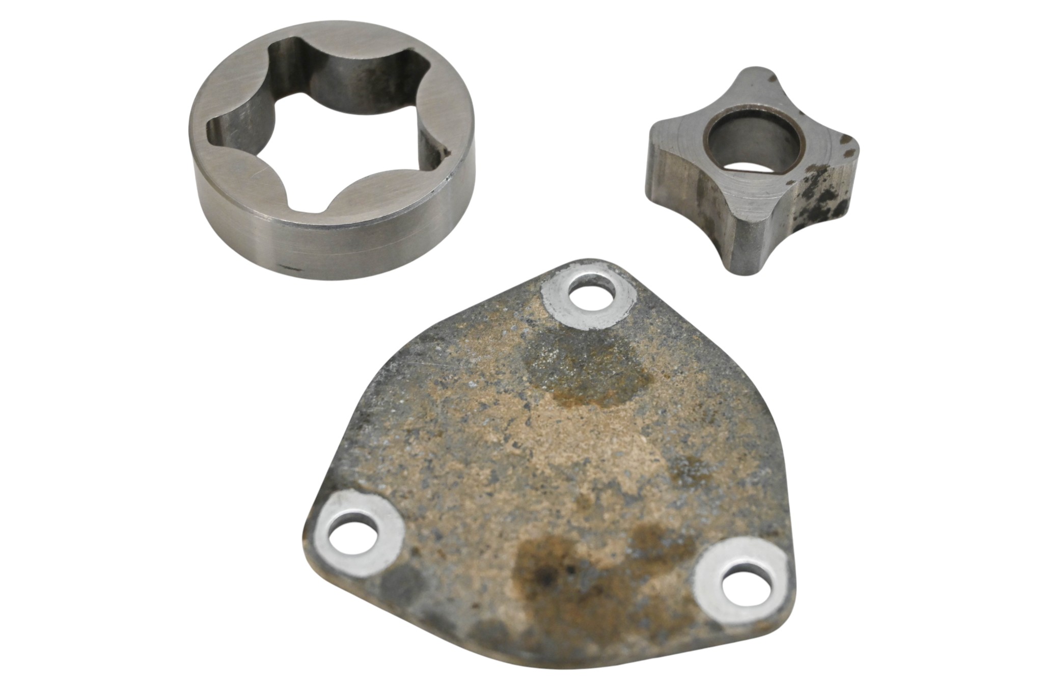 16 Kubota RTV500 Oil Pump