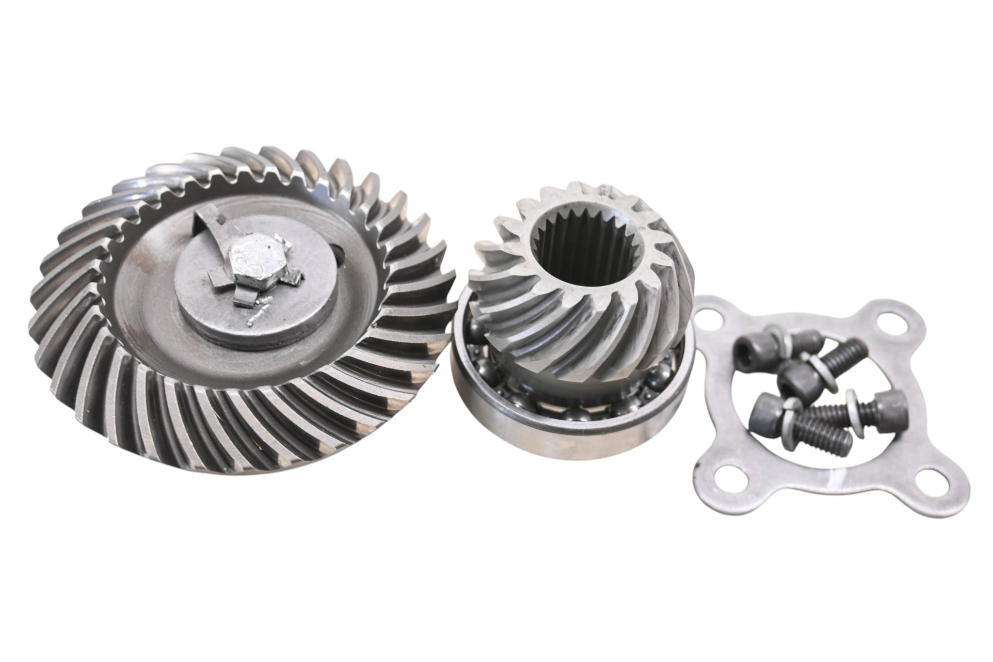 02 Polaris Sportsman 400 4x4 Transmission Bevel Gears Output Shaft