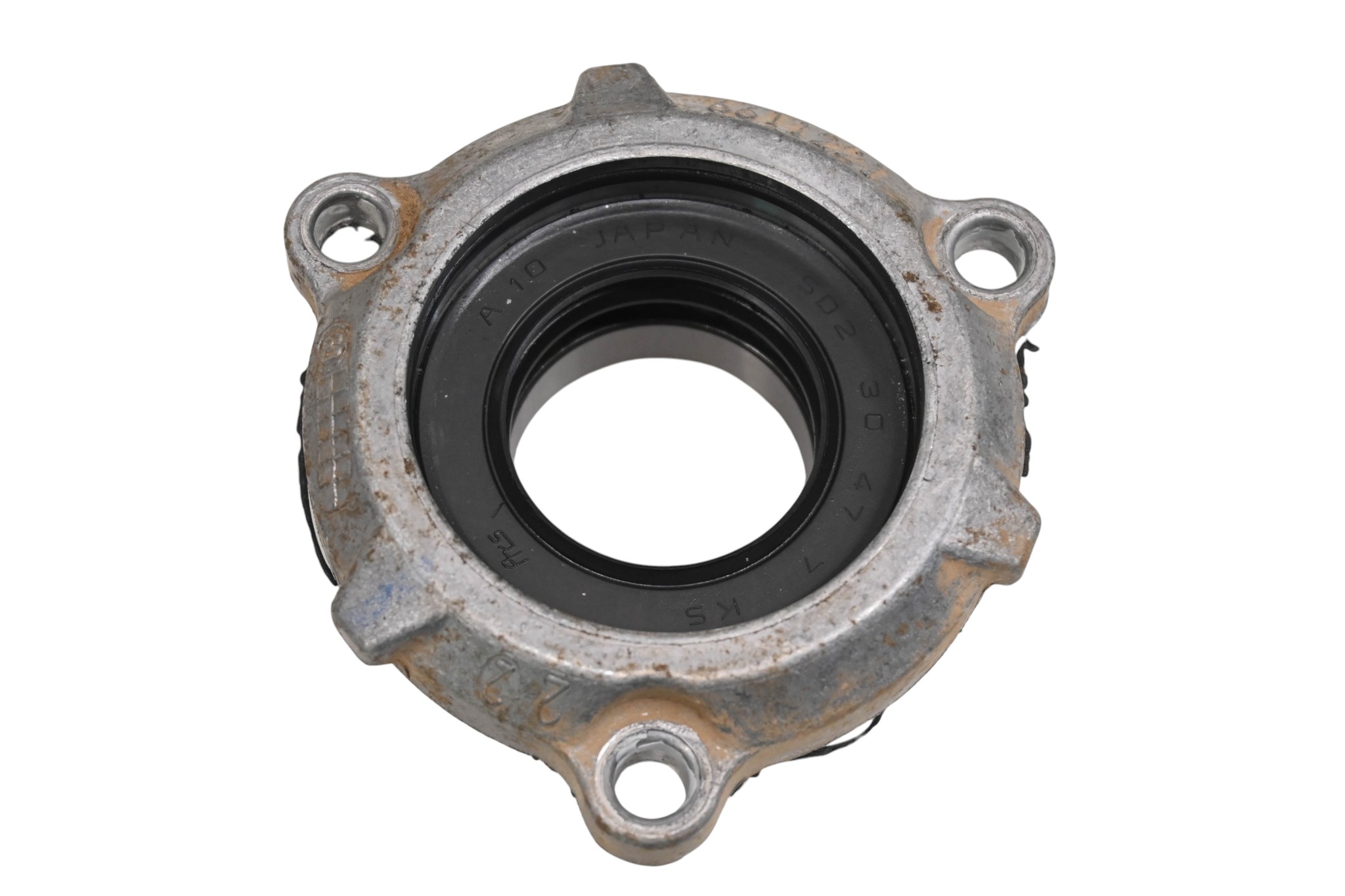 13 Can-Am Commander 1000 XT Rear Drive Shaft Output Flange Cover