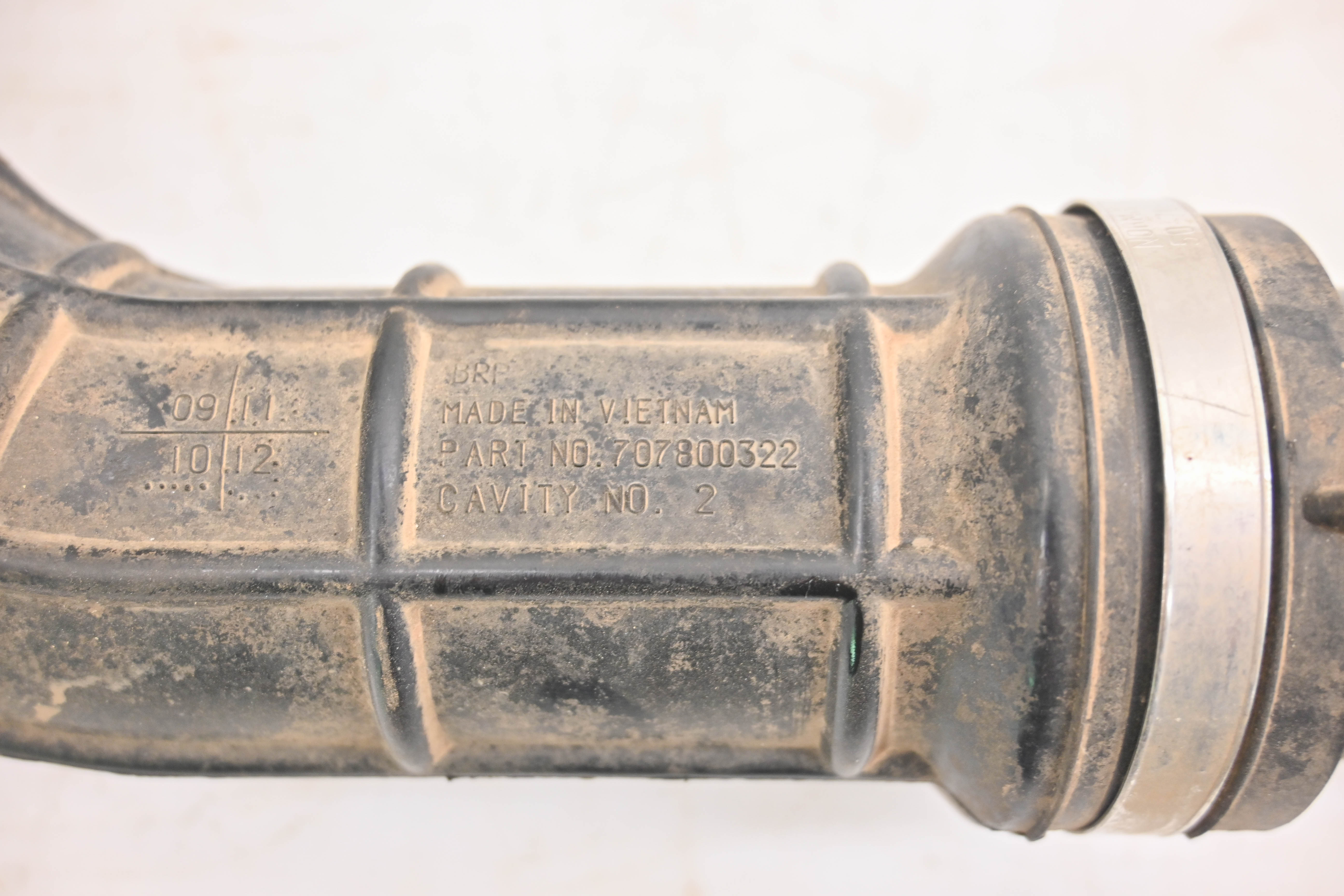 13 Can-Am Commander 1000 XT Airbox Hose Intake