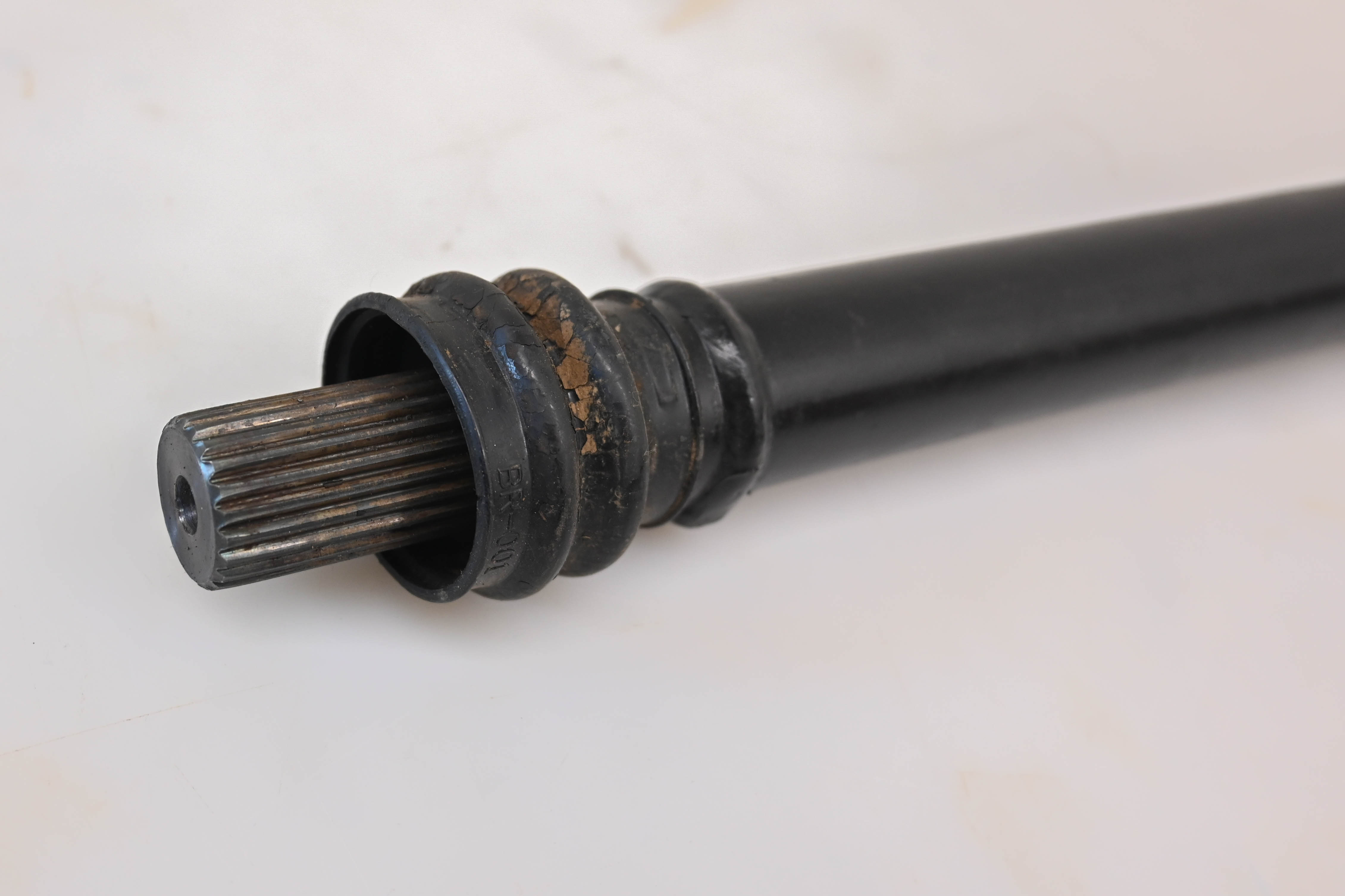 13 Can-Am Commander 1000 XT Front Drive Shaft