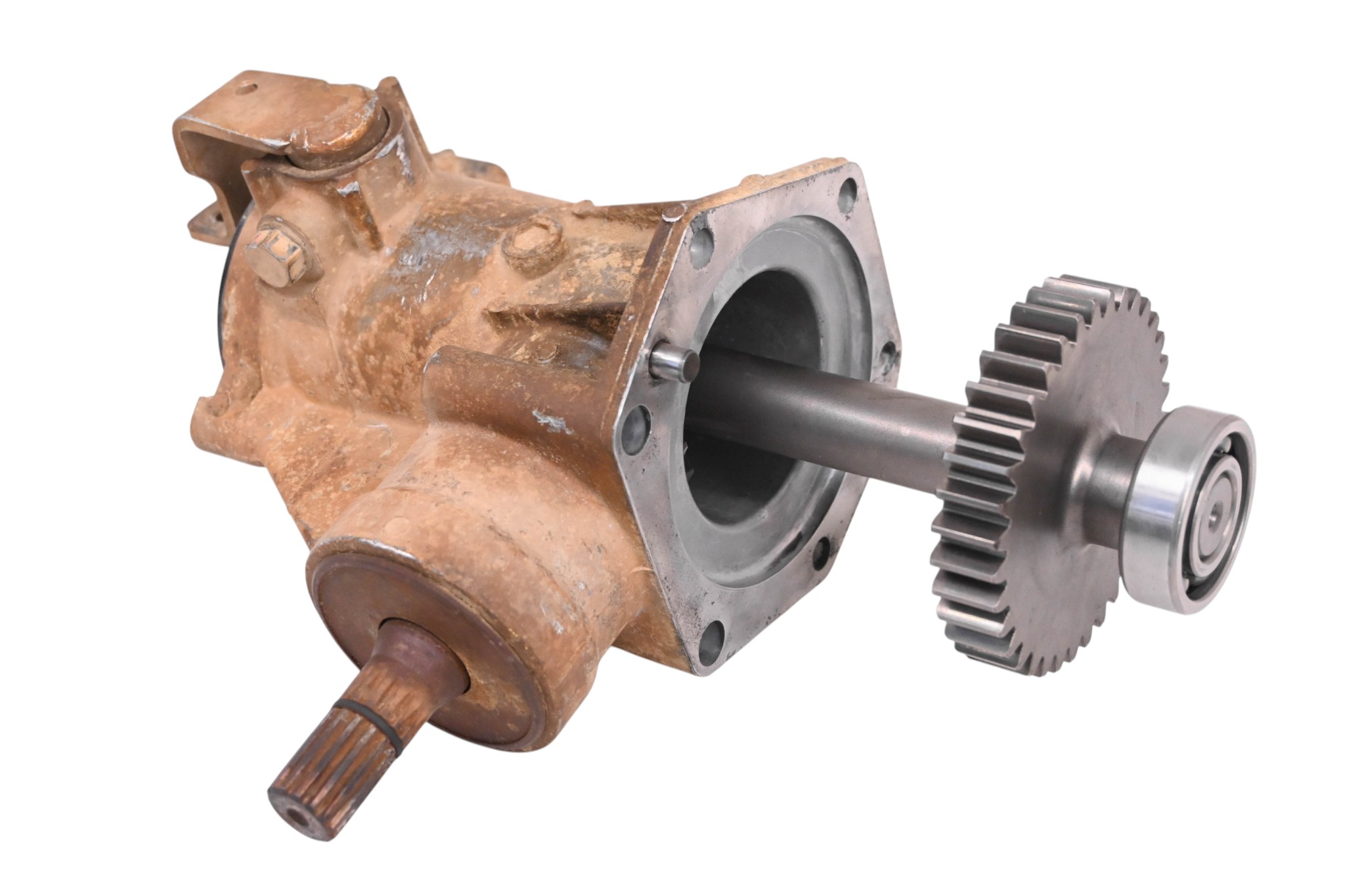 23 Kubota RTV520 Transmission Output Case