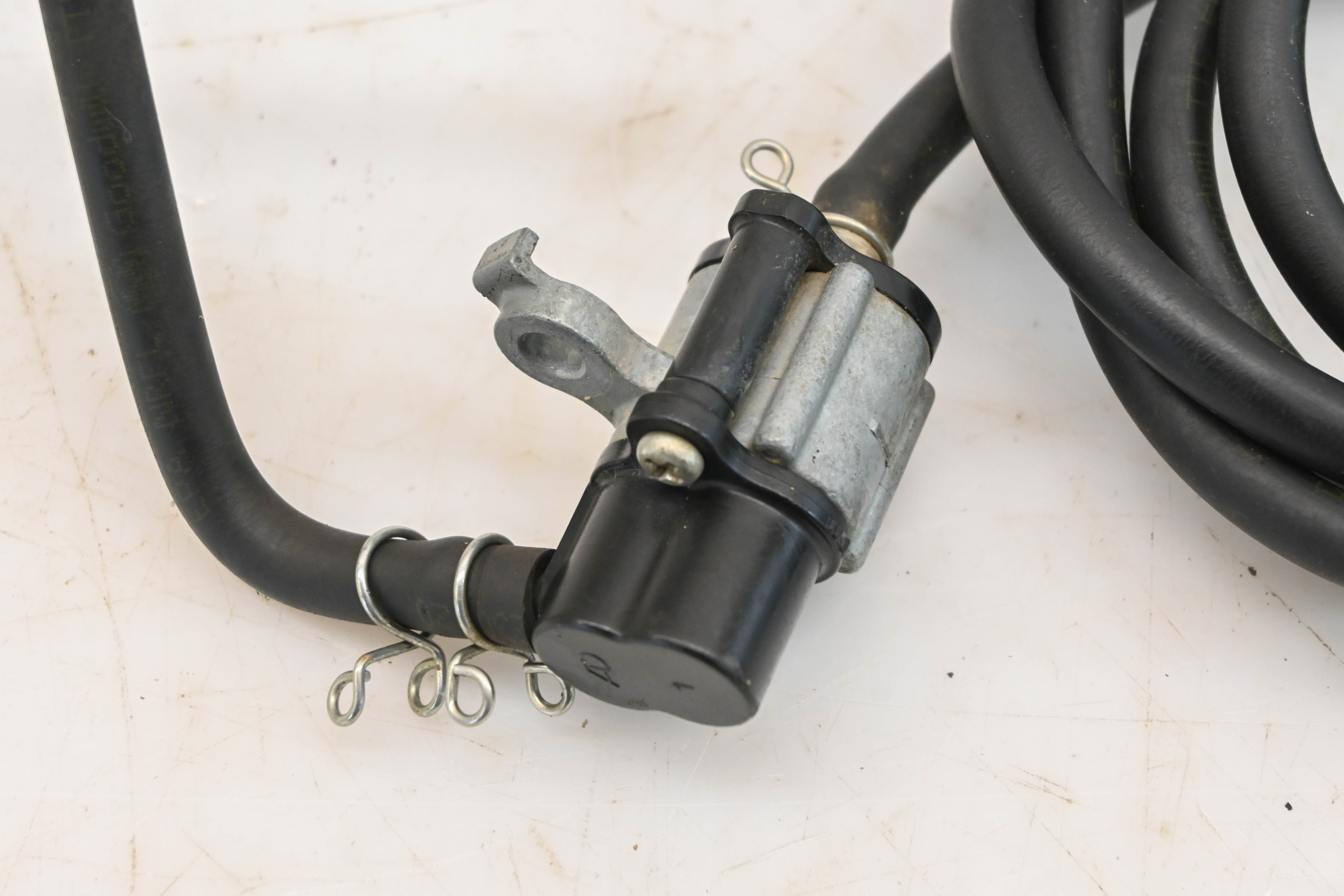 24 Yamaha YXZ1000R SS Fuel Vent Pipe Joint & Hoses