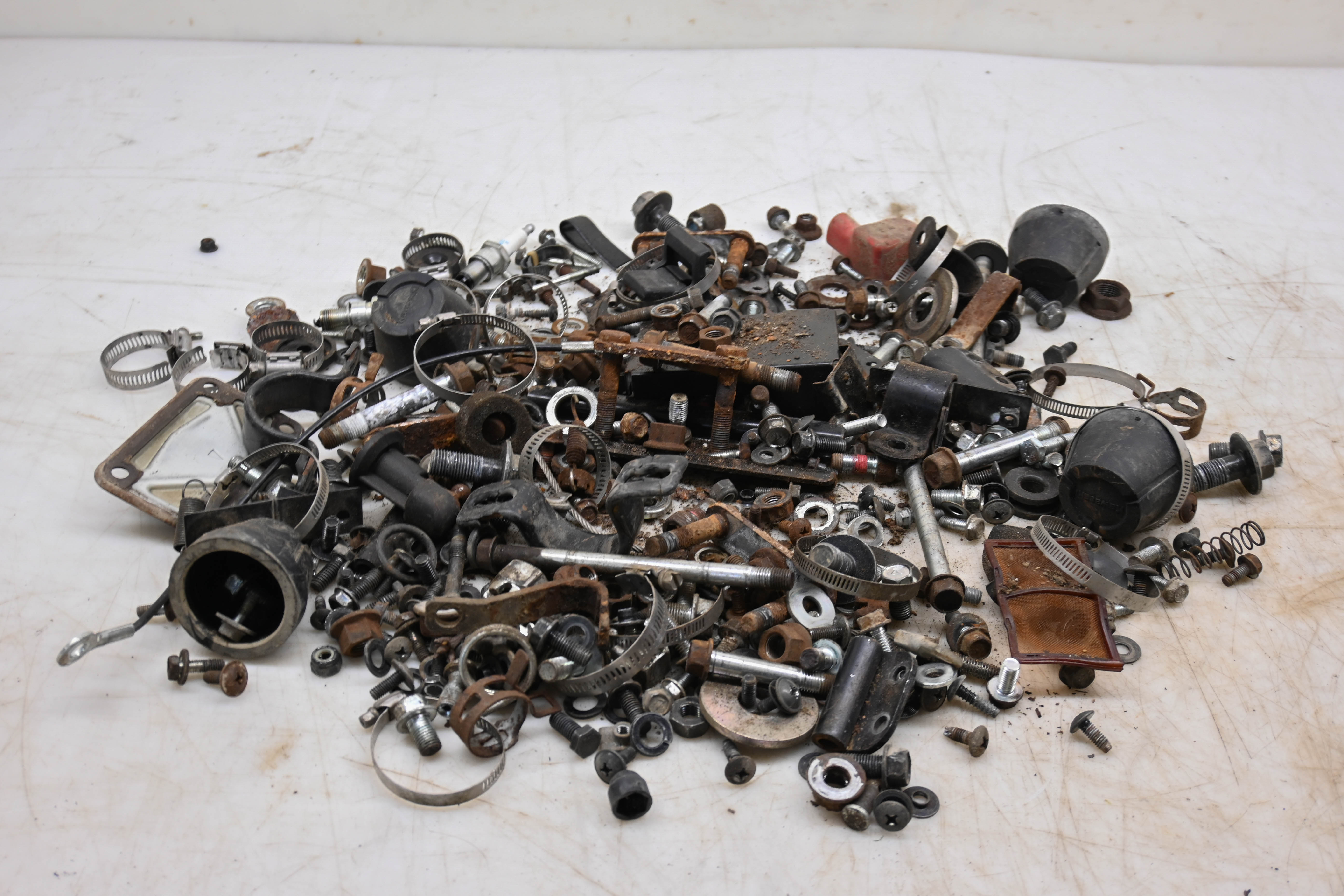 18 Kawasaki Mule 4000 2x4 Hardware Set Nuts & Bolts KAF620