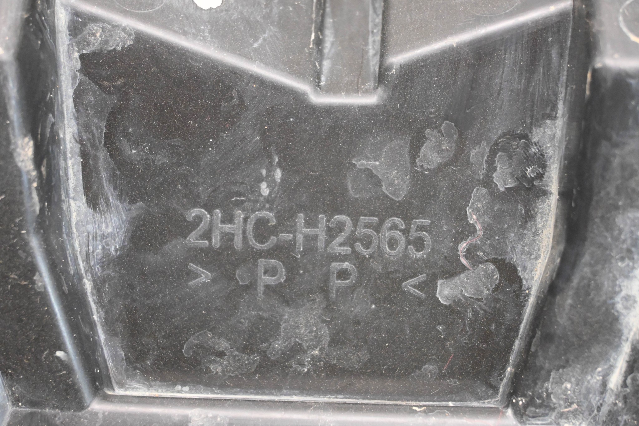 16 Yamaha YXZ1000R Center Console Switch Panel Cover