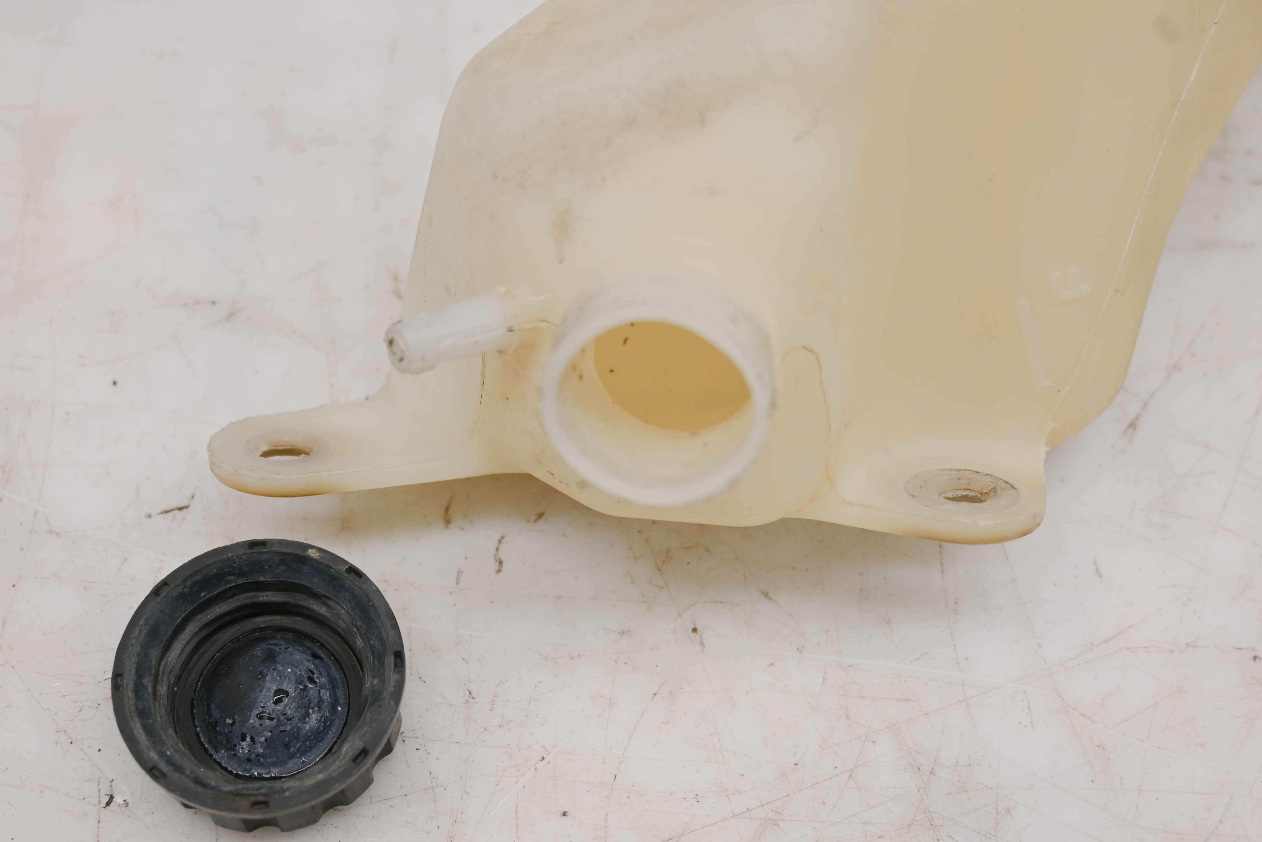 08 Kawasaki KFX450R Coolant Overflow Radiator Bottle