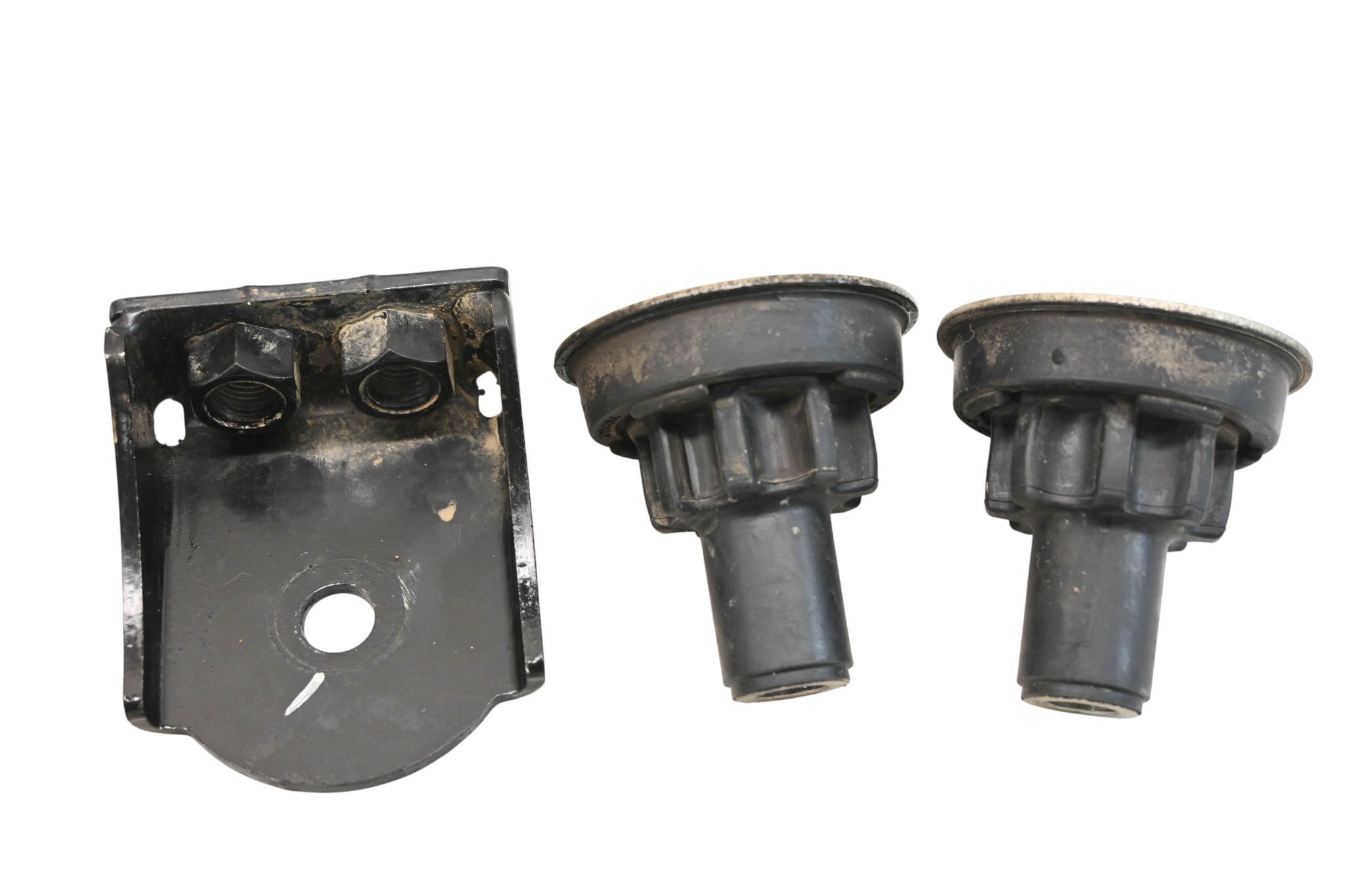 24 Kawasaki Teryx KRX 1000 Rear Engine Bracket & Dampers KRF1000