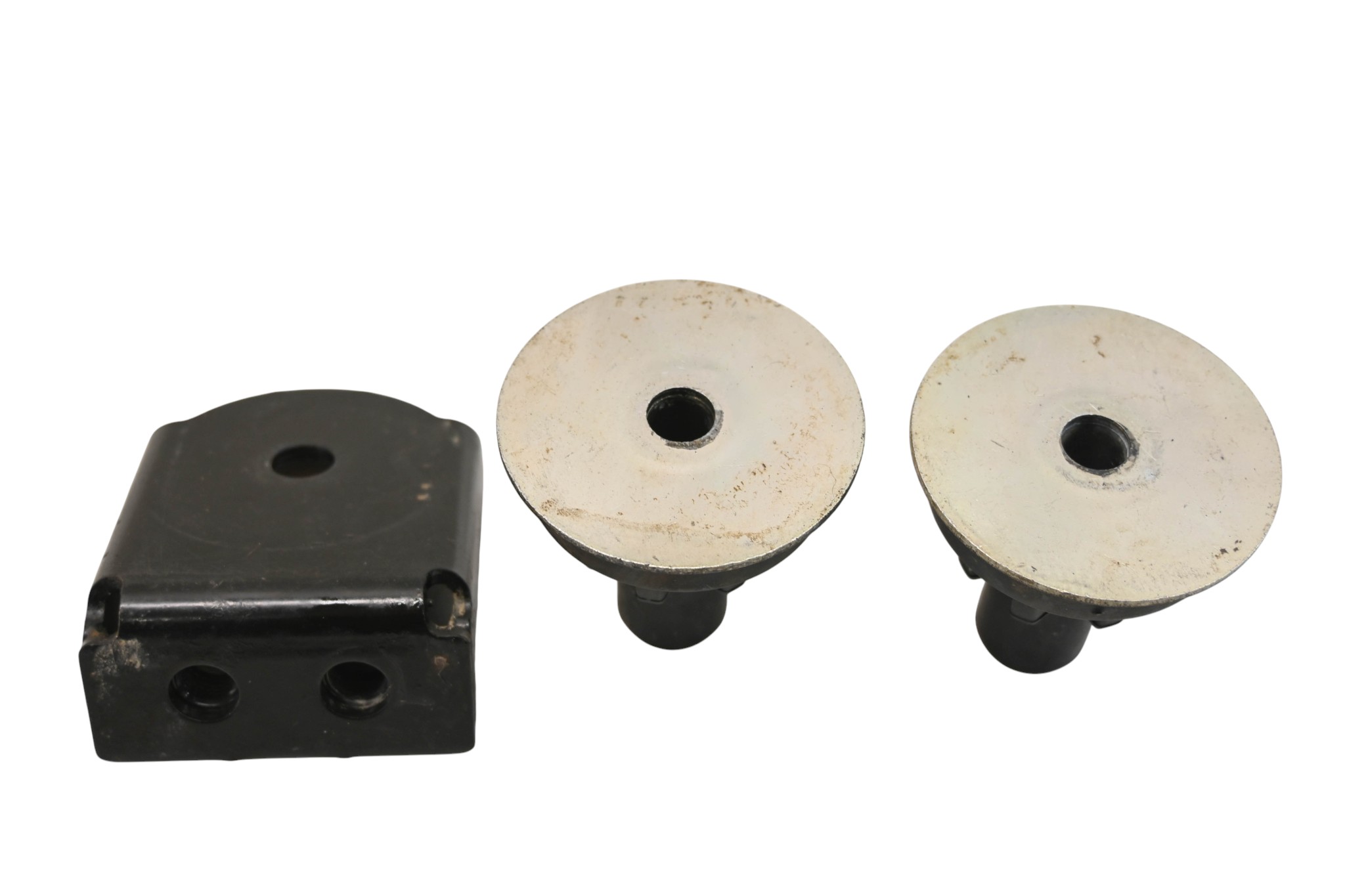 24 Kawasaki Teryx KRX 1000 Rear Engine Bracket & Dampers KRF1000