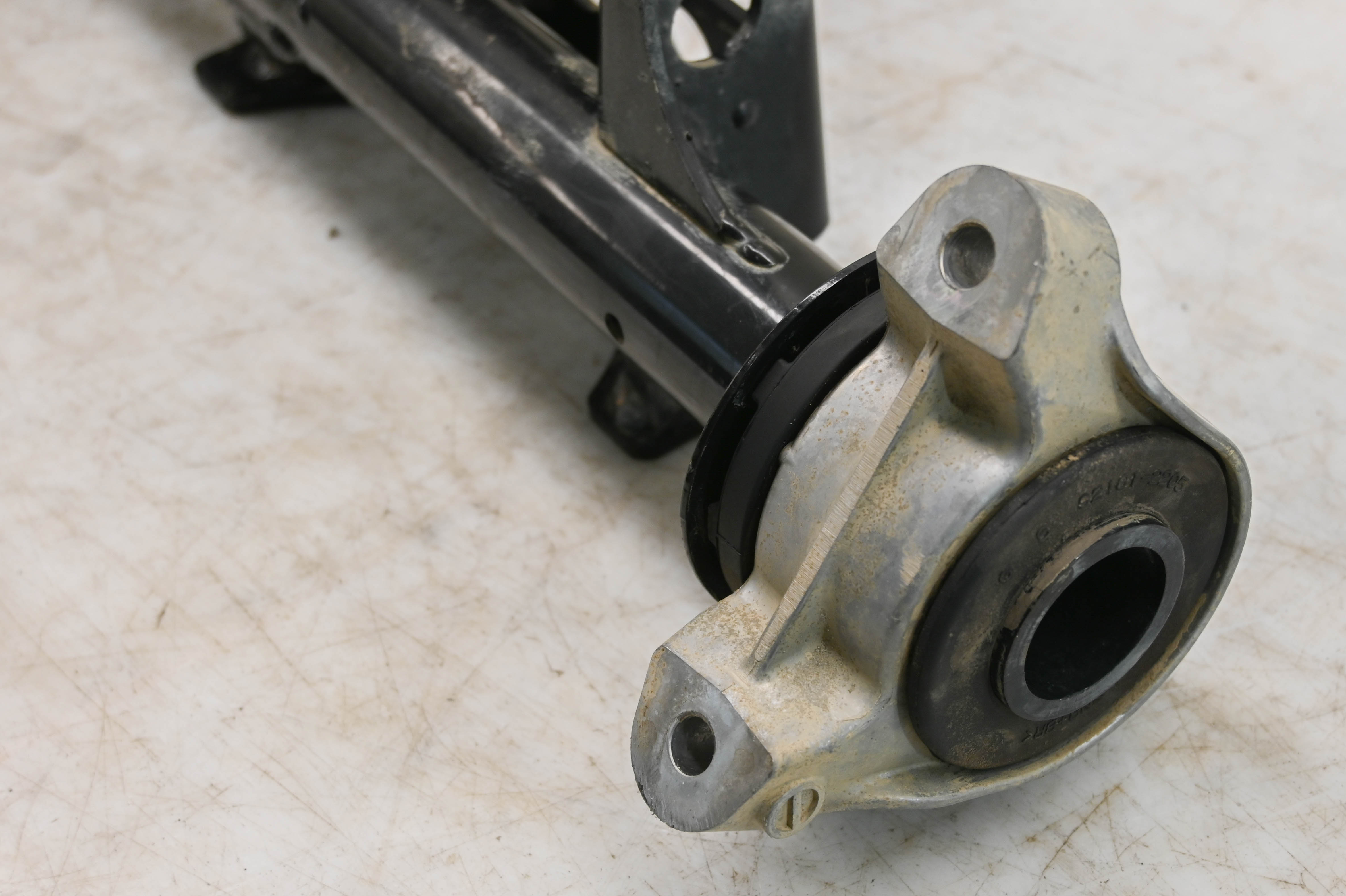 24 Kawasaki Teryx KRX 1000 Front Engine Bracket Mount KRF1000