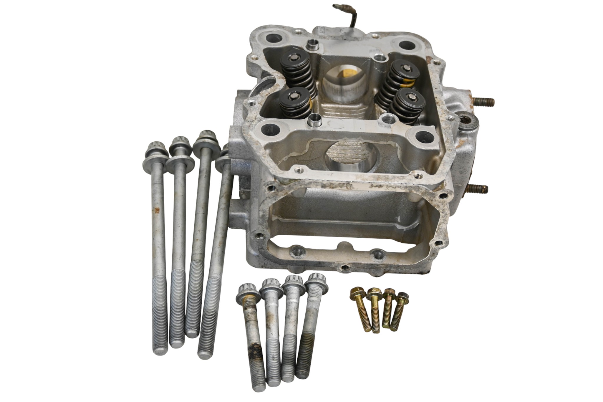 98 Polaris Sportsman 500 4x4 Cylinder Head