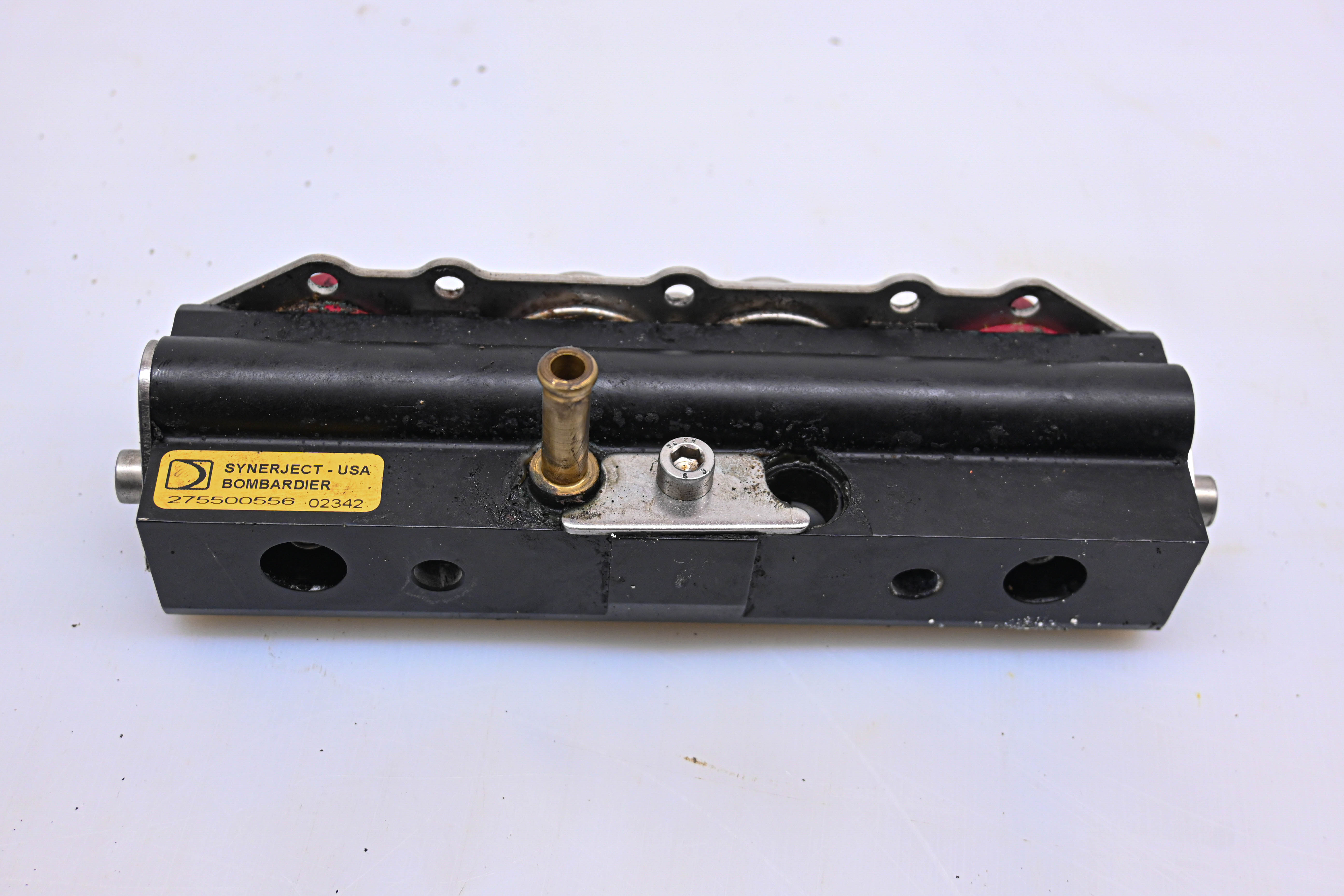 03 Sea-Doo GTX DI Fuel Rail & Injectors