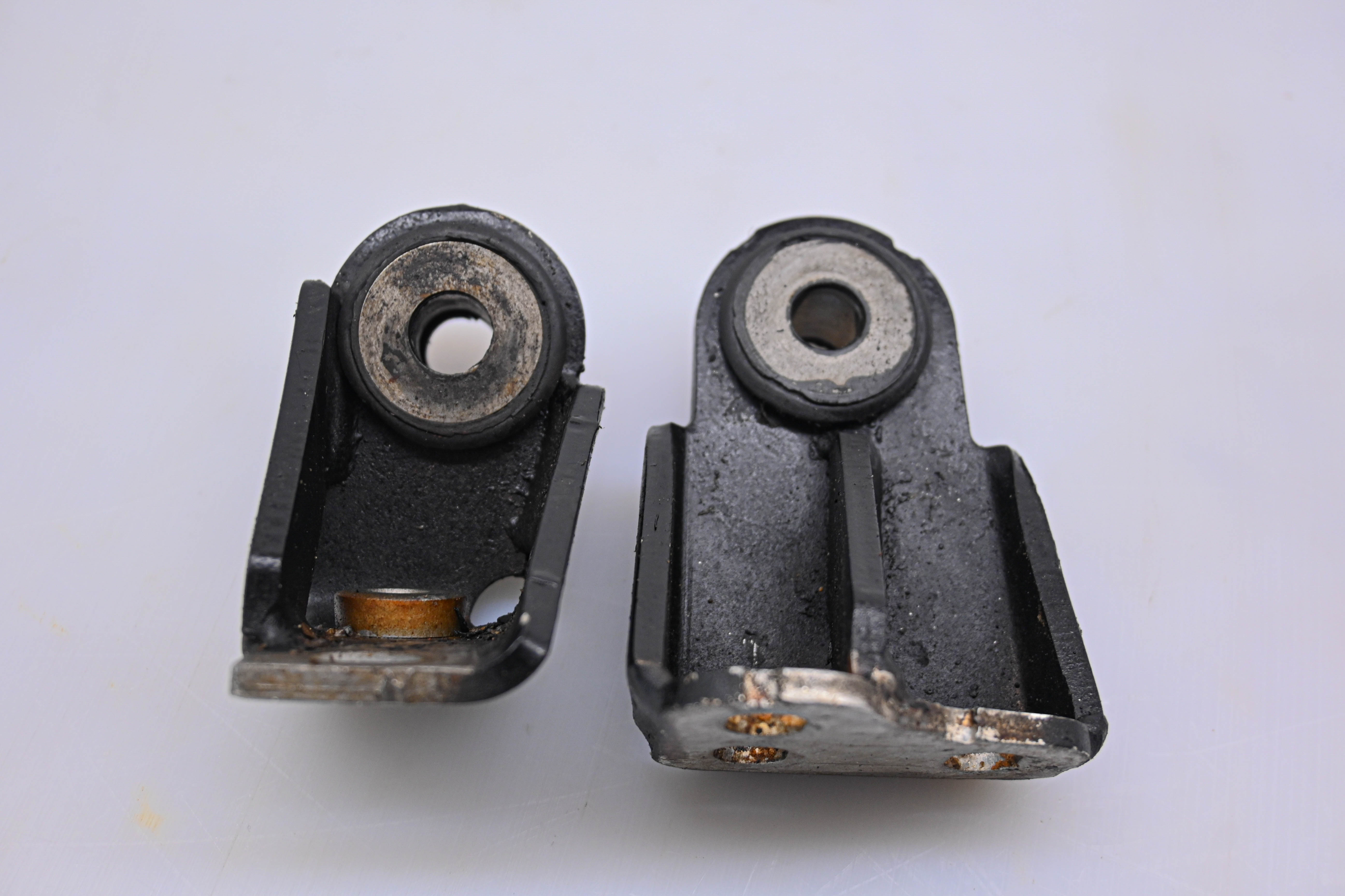 03 Sea-Doo GTX DI Pipe Support Brackets