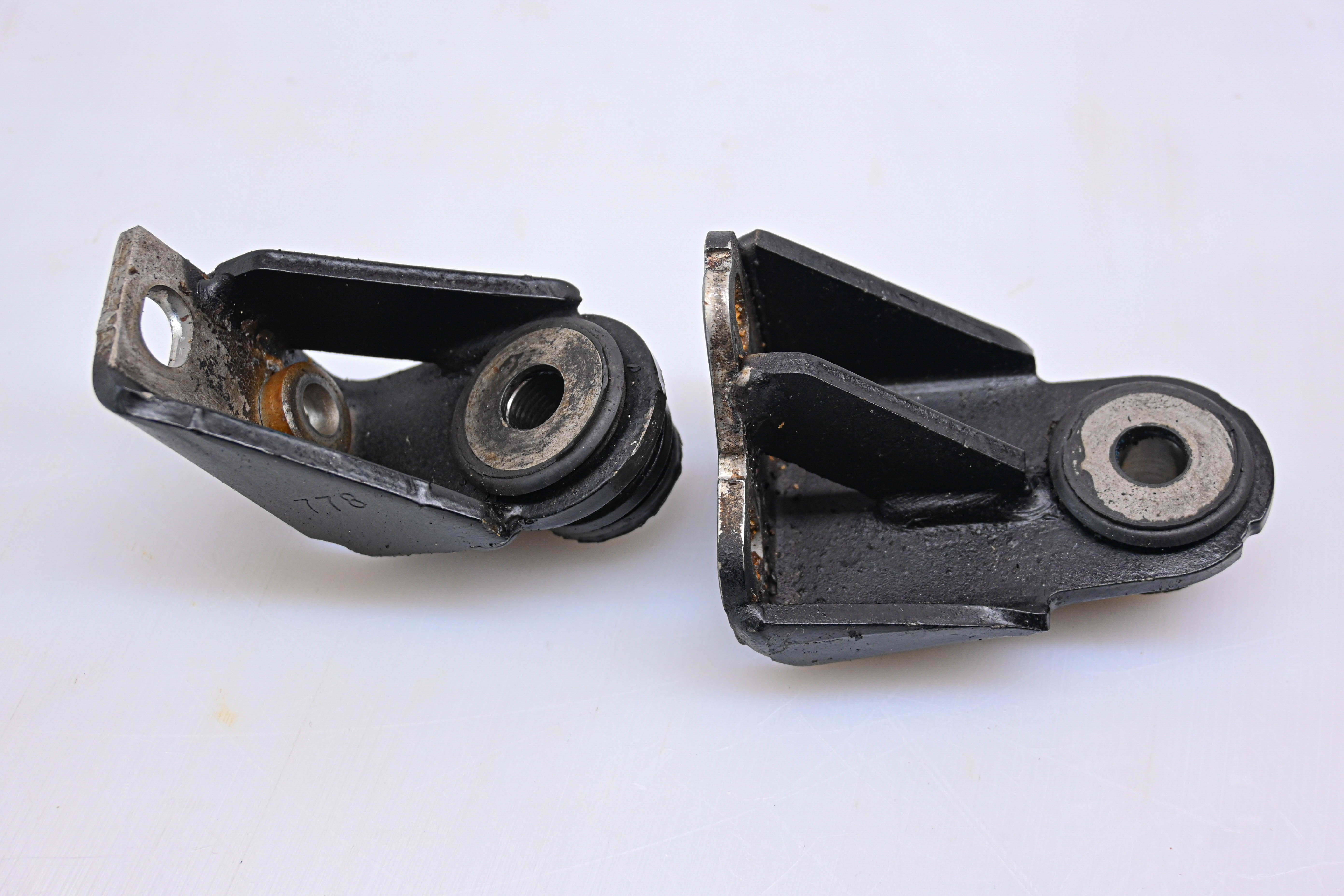 03 Sea-Doo GTX DI Pipe Support Brackets