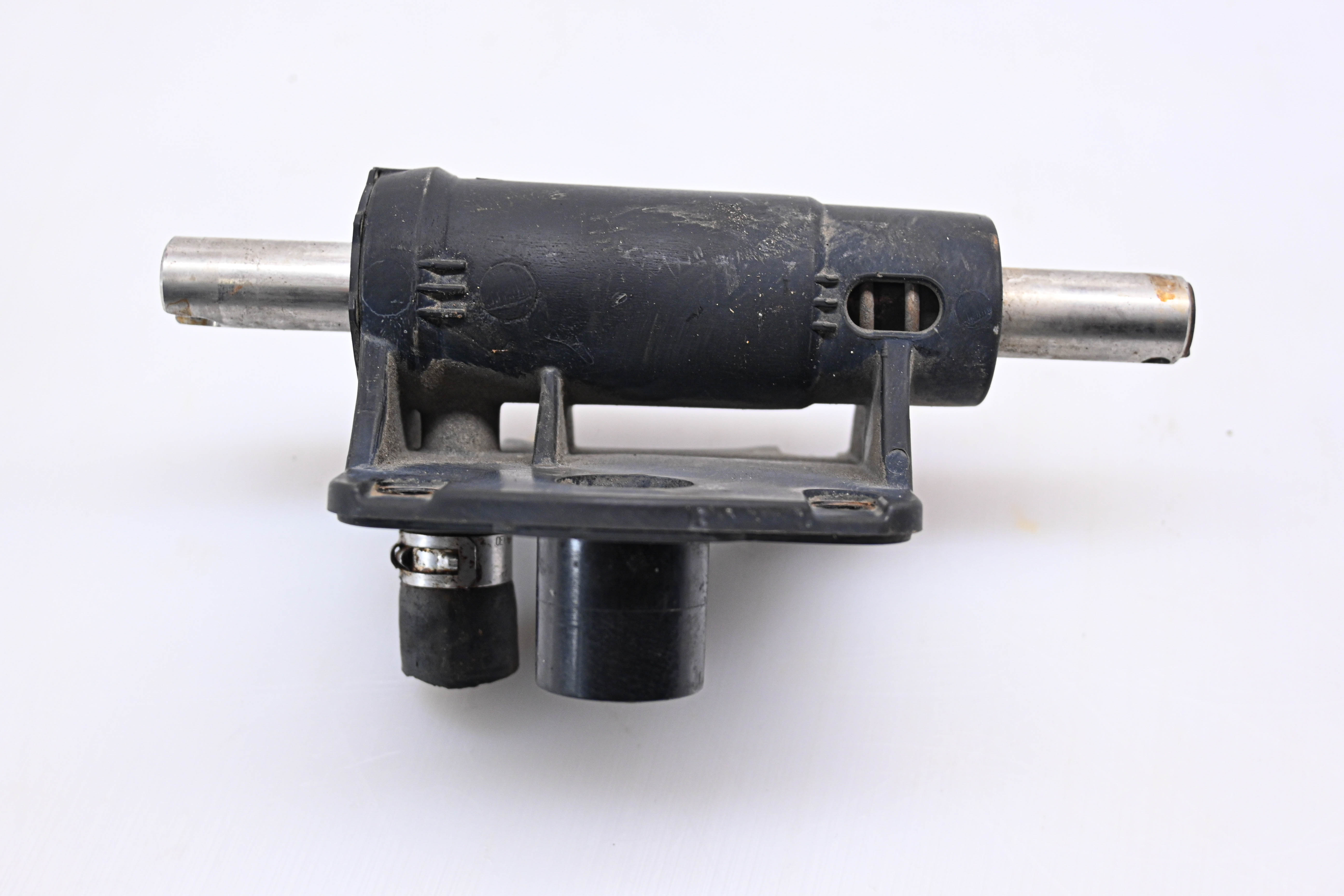 03 Sea-Doo GTX DI Right Side Steering Vane Cylinder Support