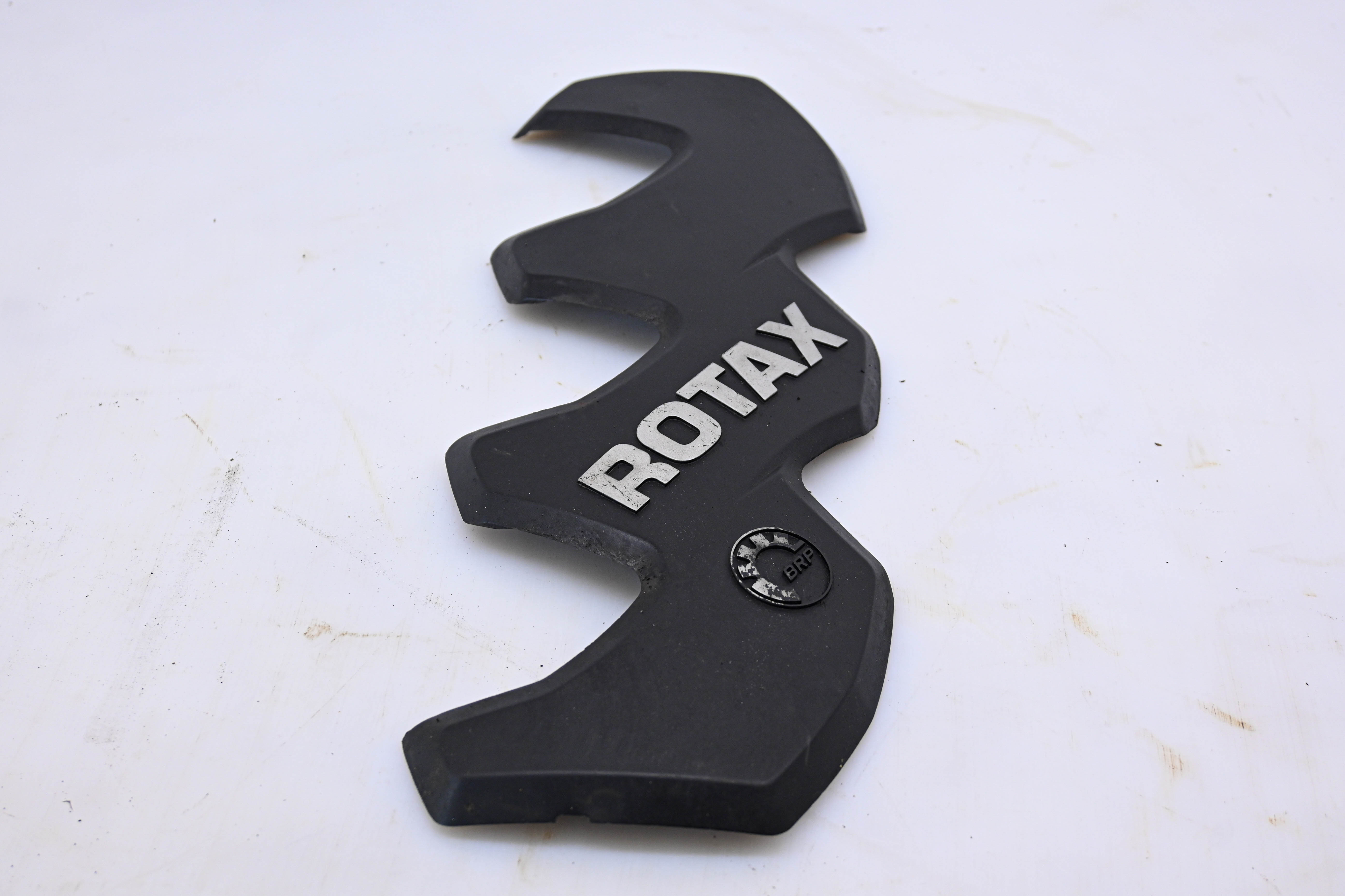 05 Sea-Doo GTX 4TEC Valve Cover Protector