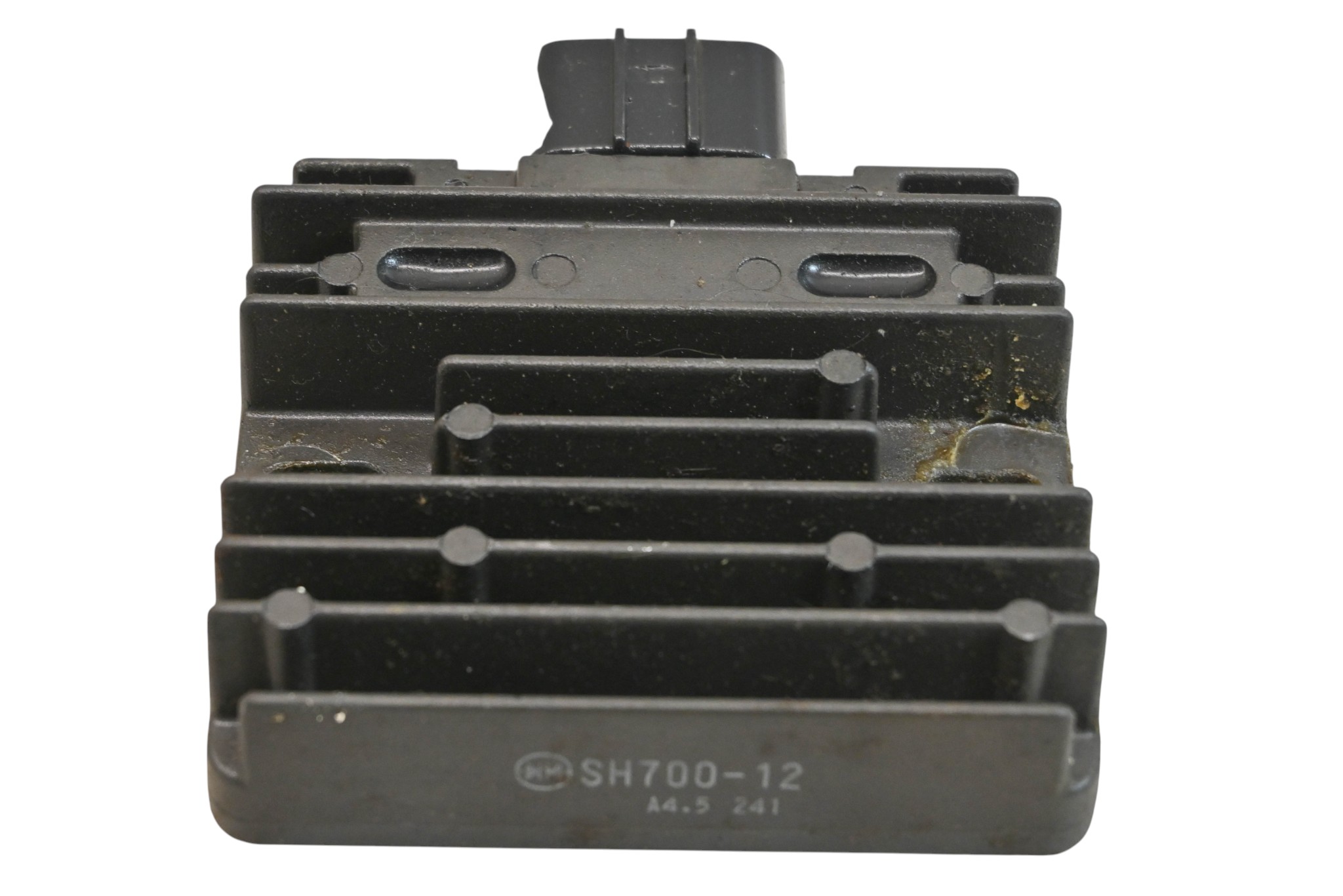 04 Honda Aquatrax R-12X Regulator Rectifier ARX1200