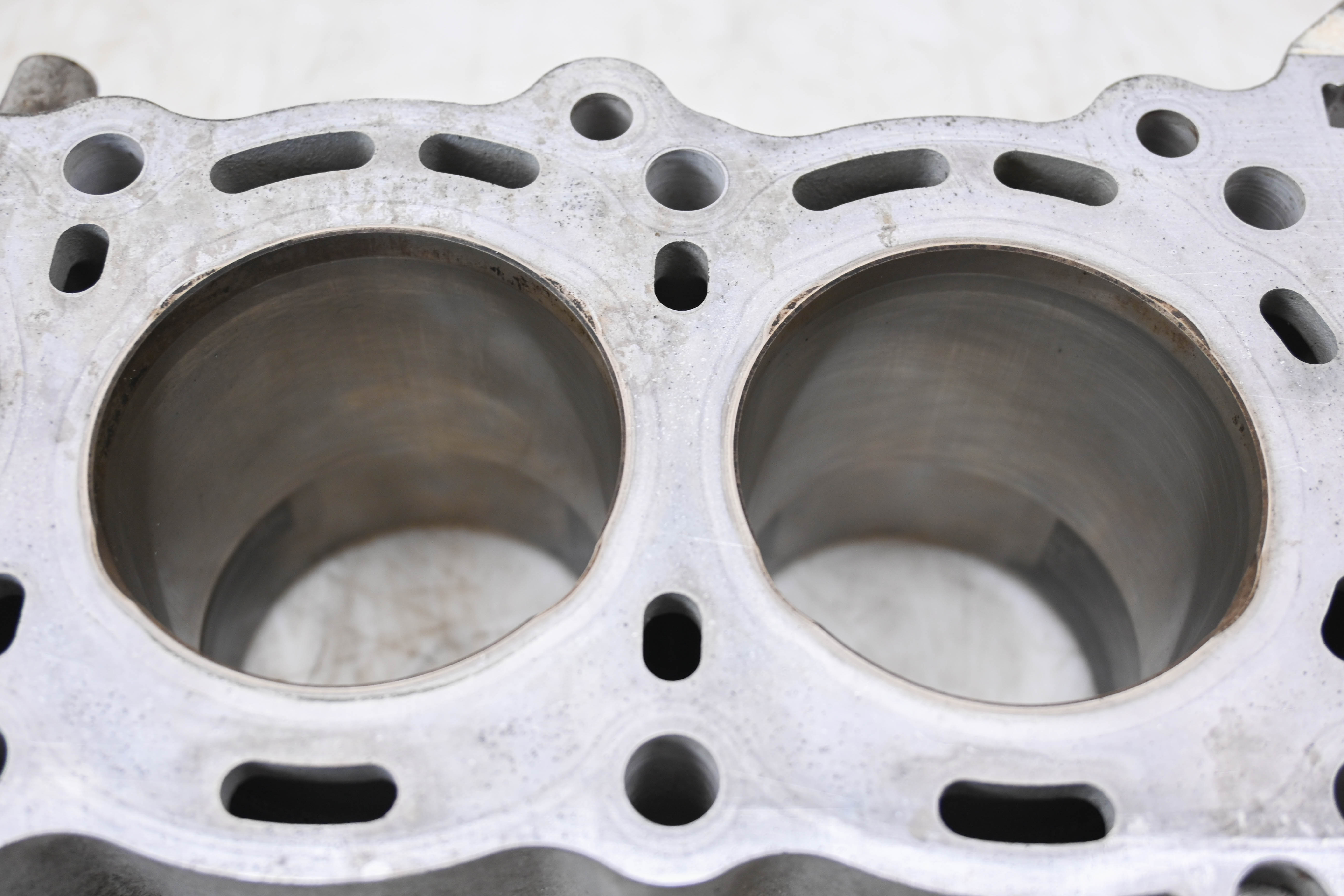 99 Suzuki GSX-R600 SRAD Cylinder & Pistons