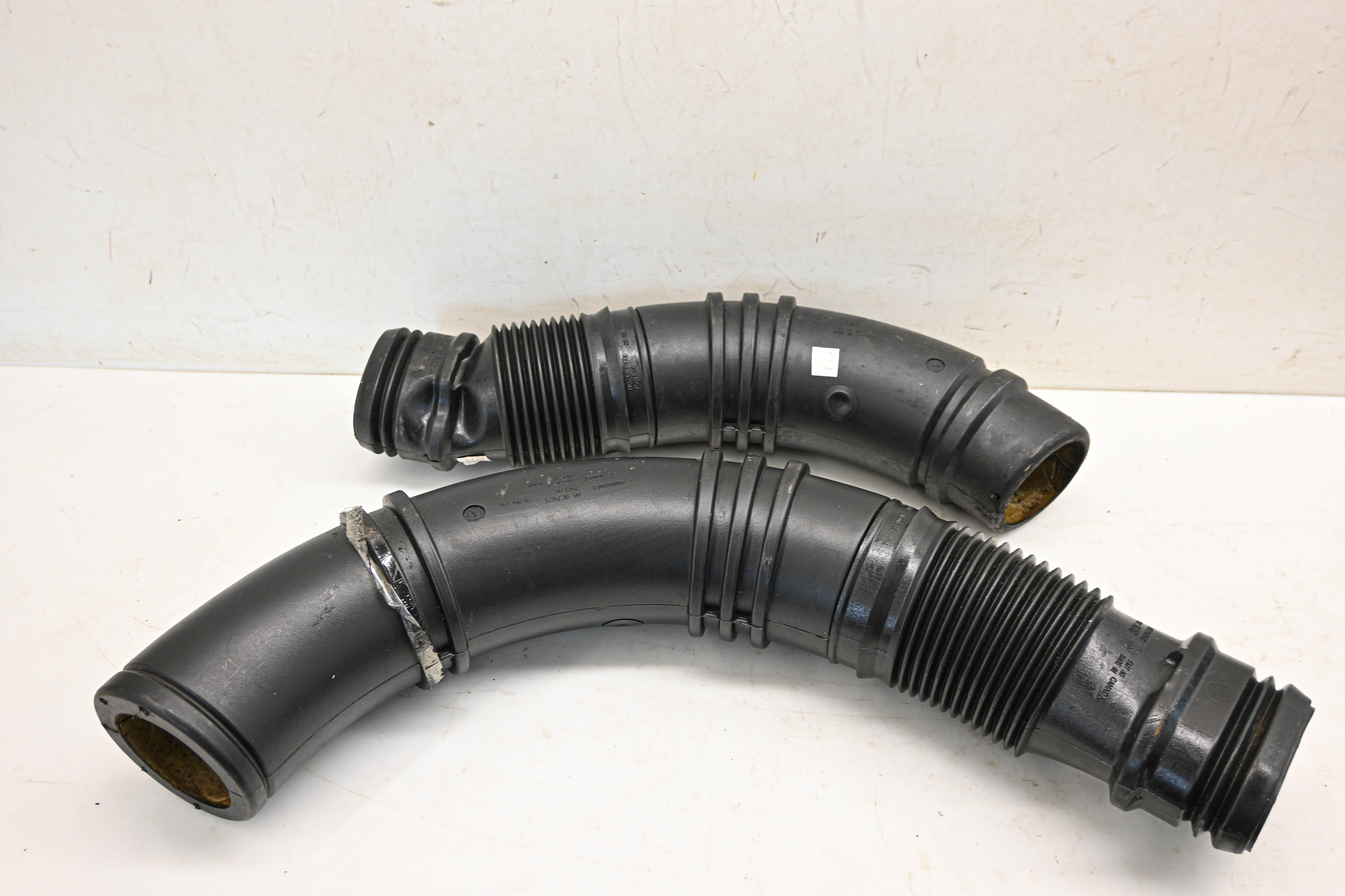 03 Sea-Doo GTX DI Hull Ventillation Tubes Intake