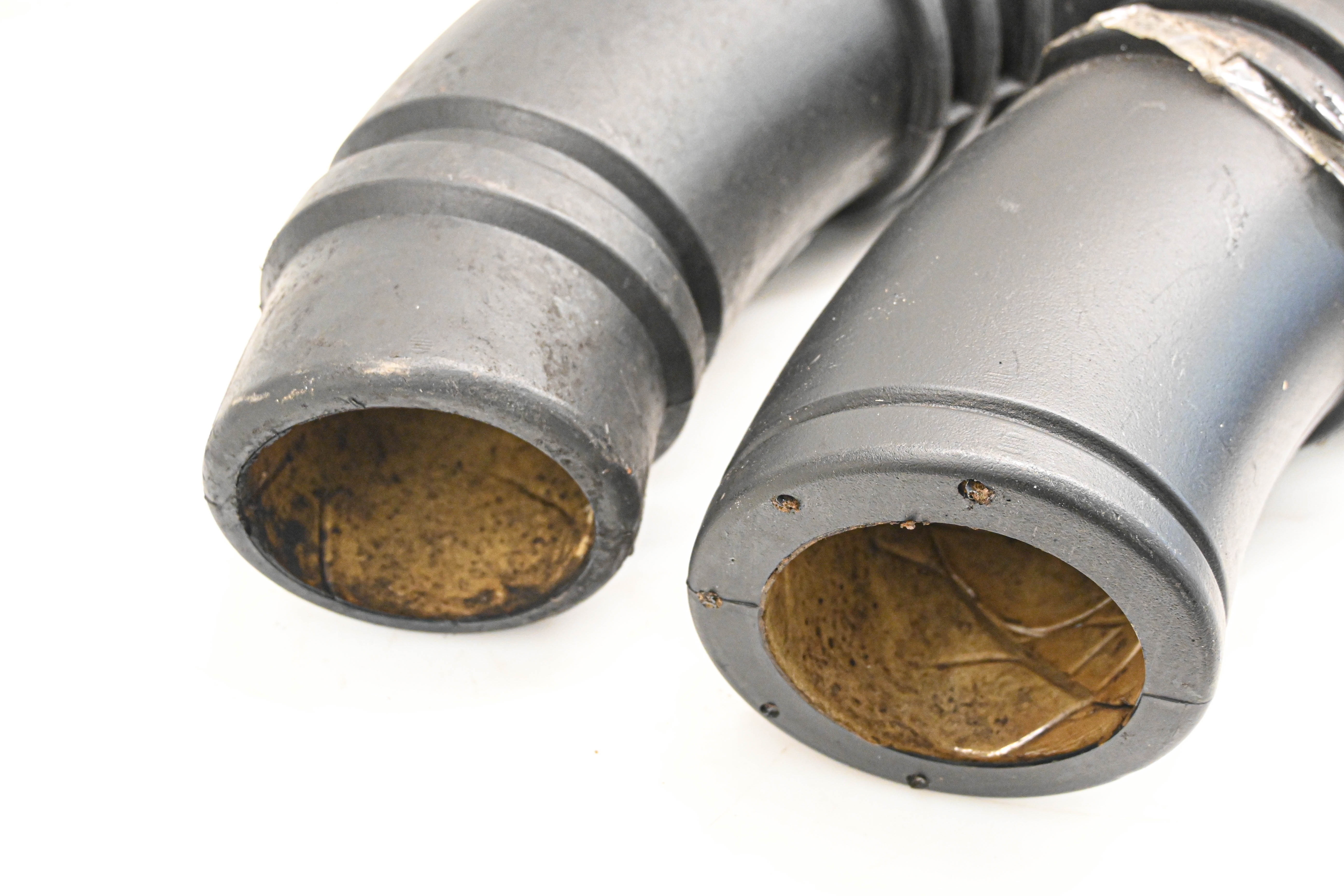 03 Sea-Doo GTX DI Hull Ventillation Tubes Intake