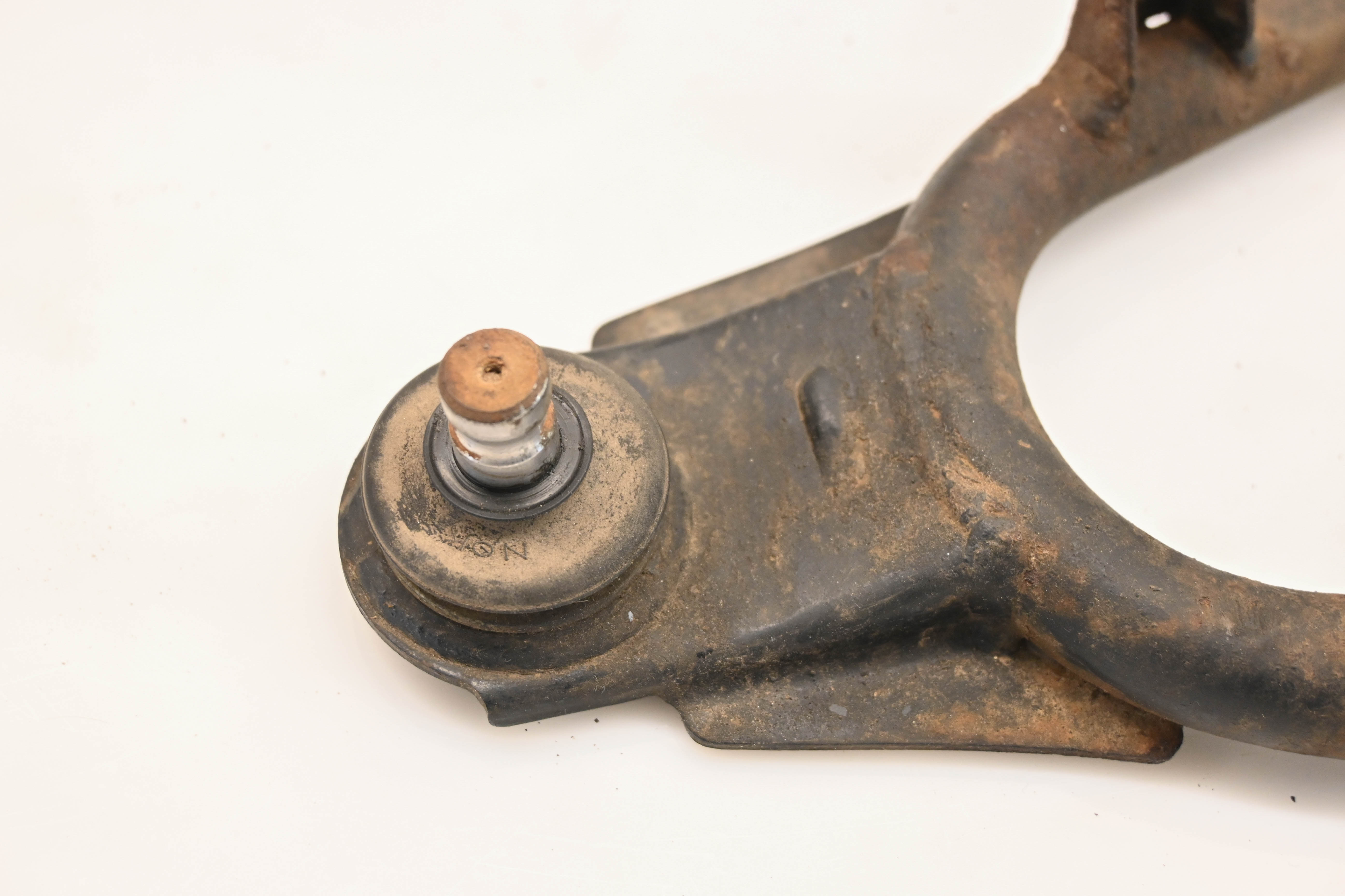 03 Suzuki Vinson 500 4x4 Front Lower Left A-Arm LTA500F
