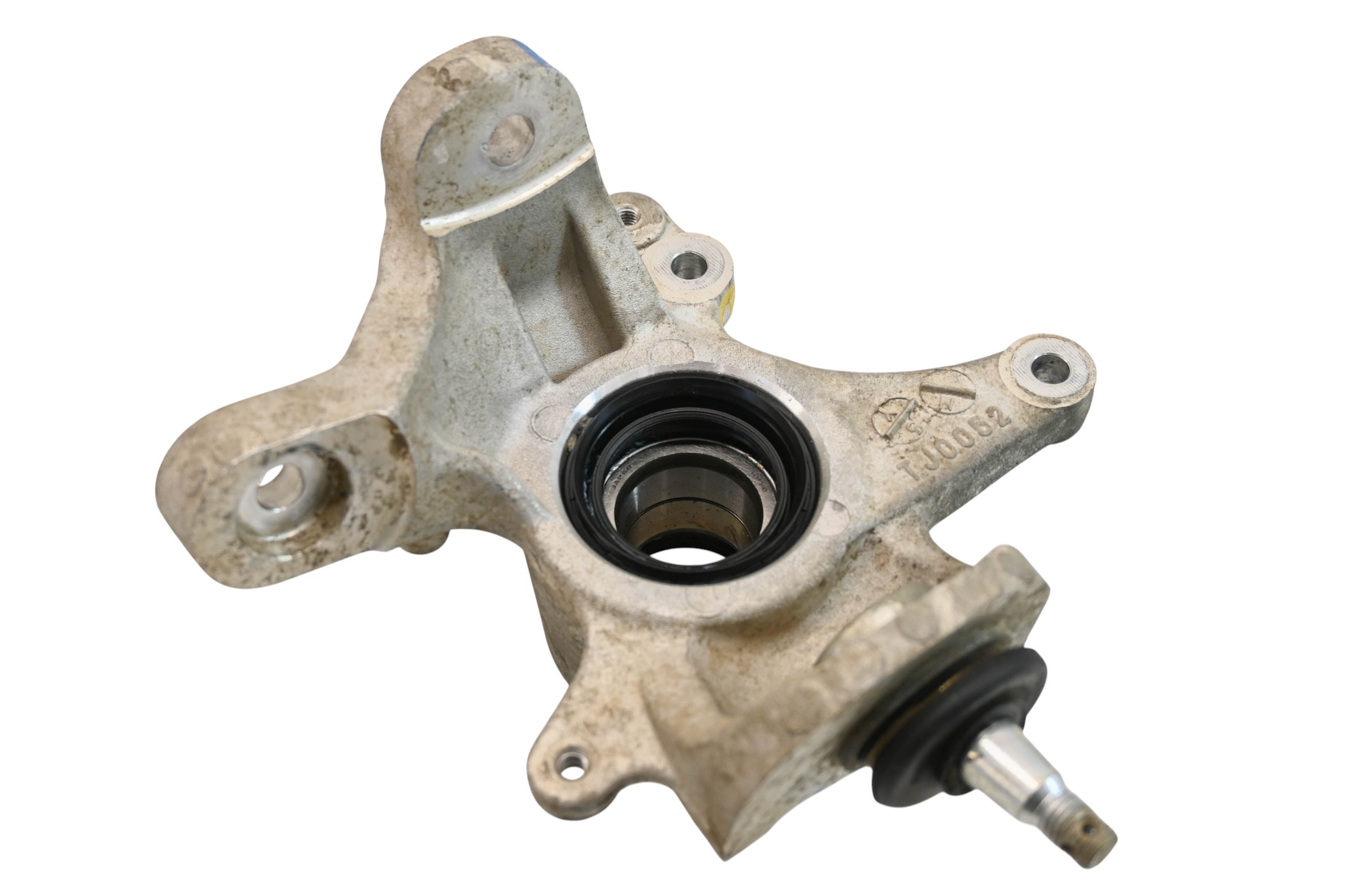 17 Suzuki King Quad 750 AXi 4x4 Front Left Spindle Knuckle