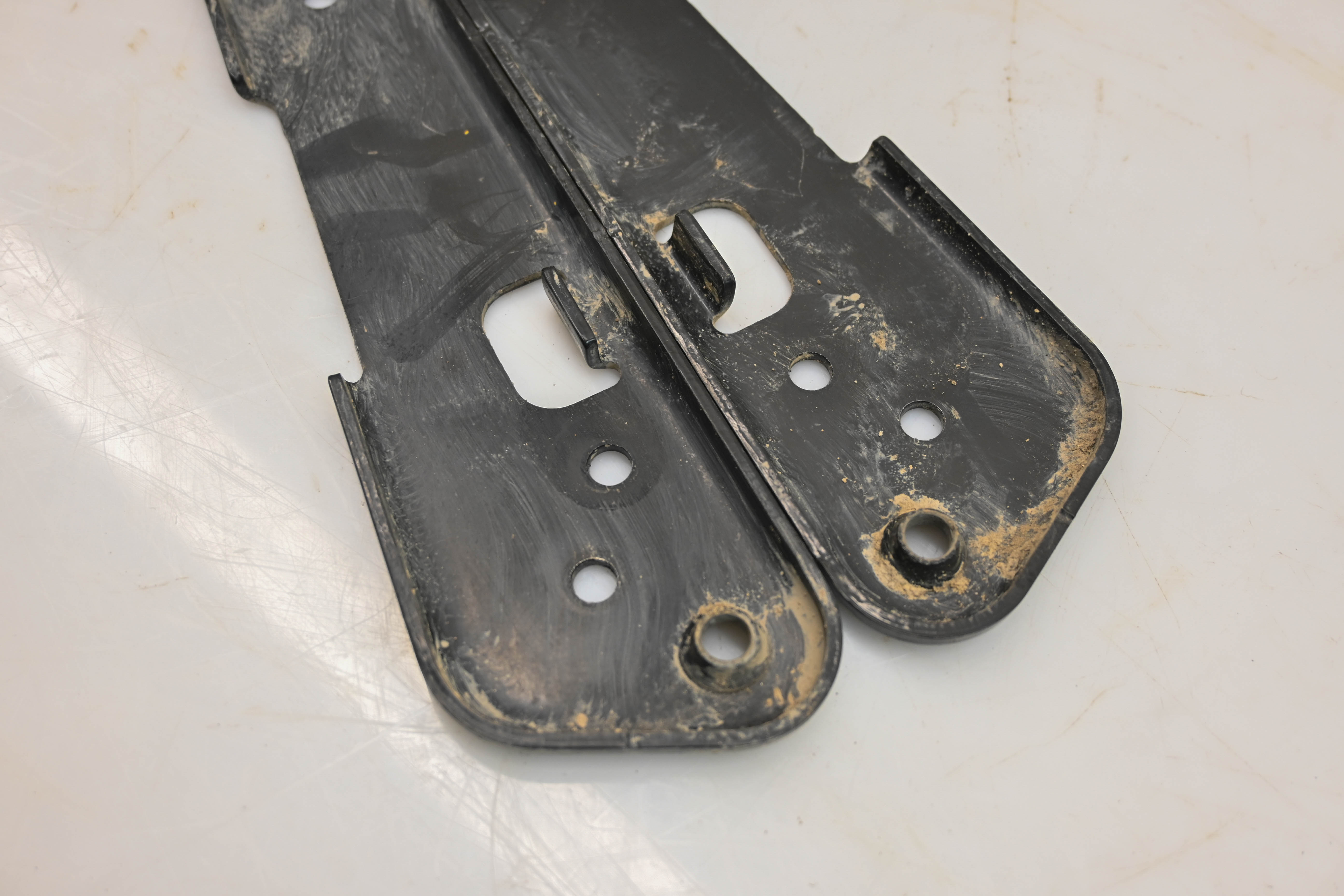 22 Can-Am Defender XT HD10 Tailgate Support Brackets Mounts Left & Right
