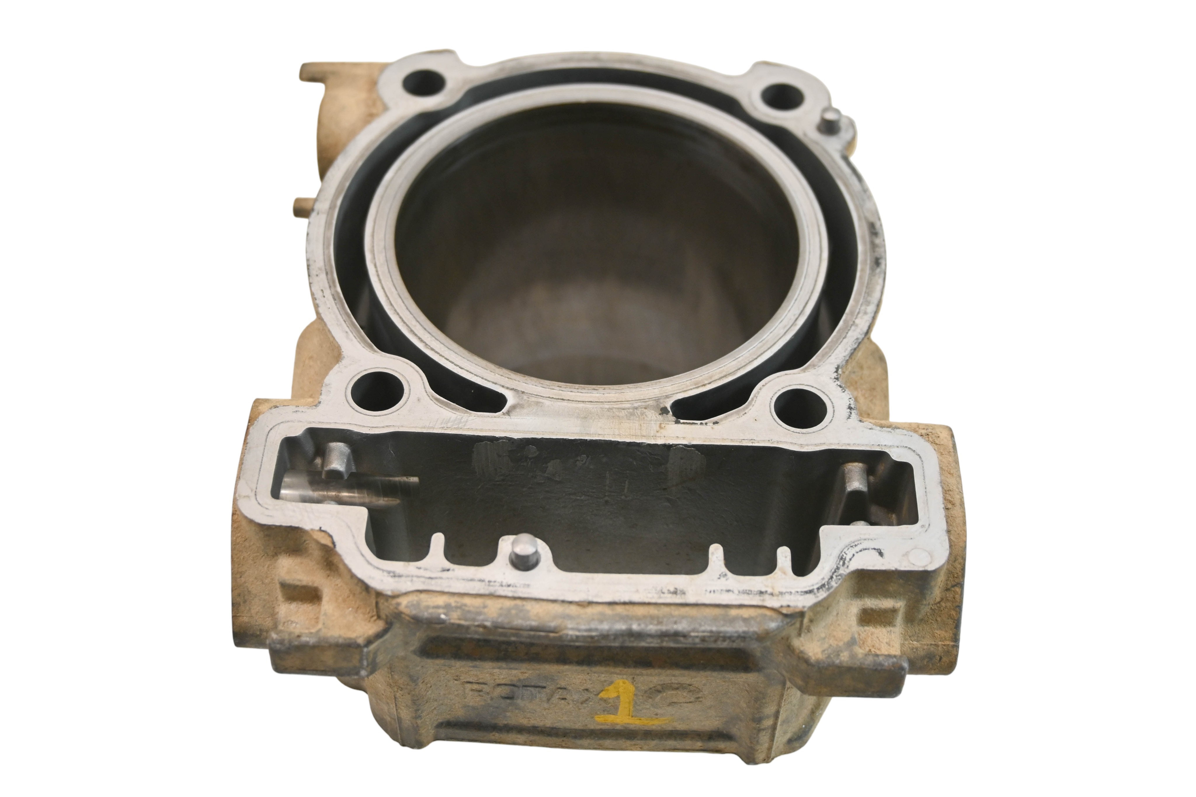 22 Can-Am Defender XT HD10 Front Cylinder
