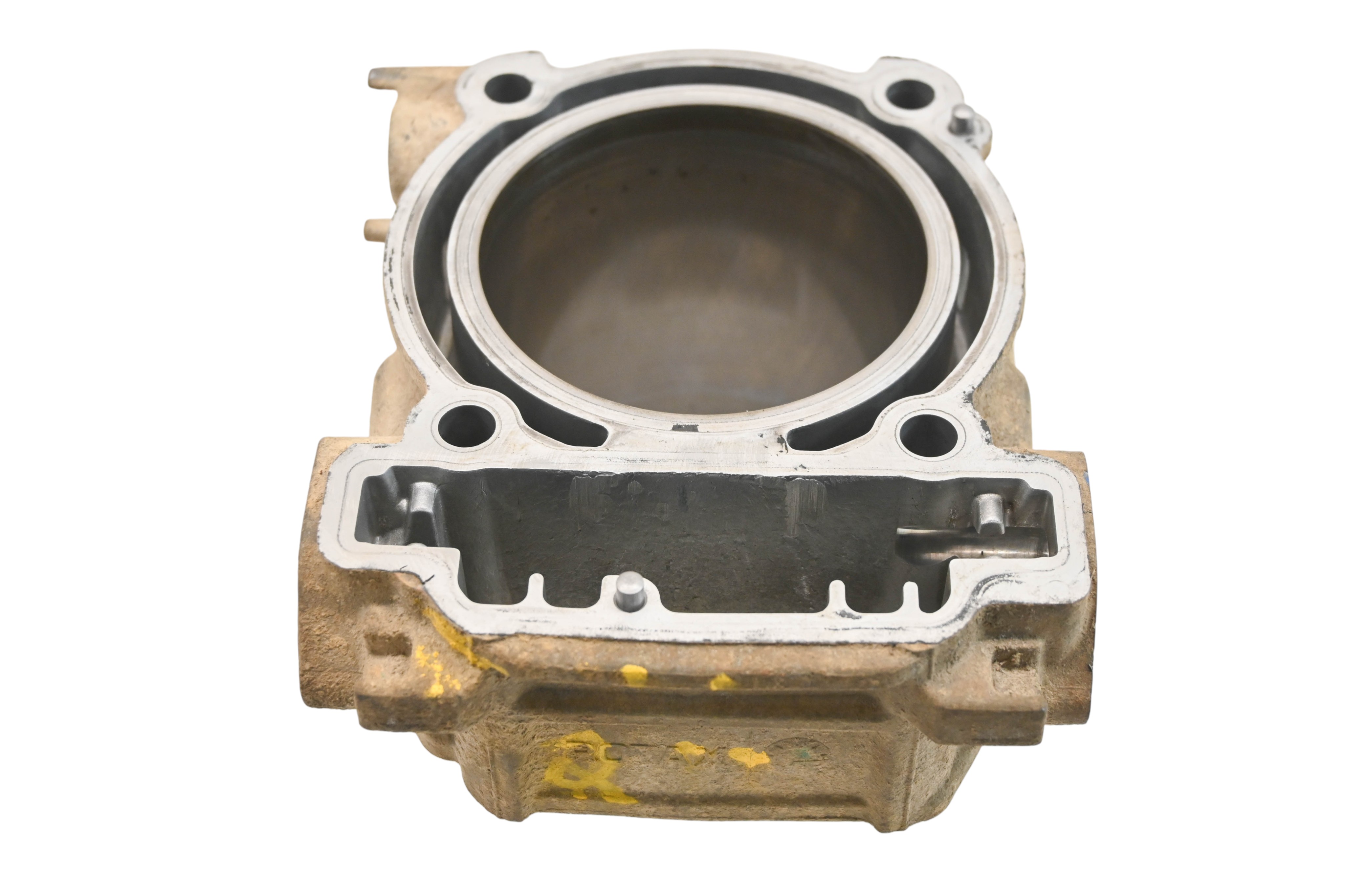 22 Can-Am Defender XT HD10 Rear Cylinder