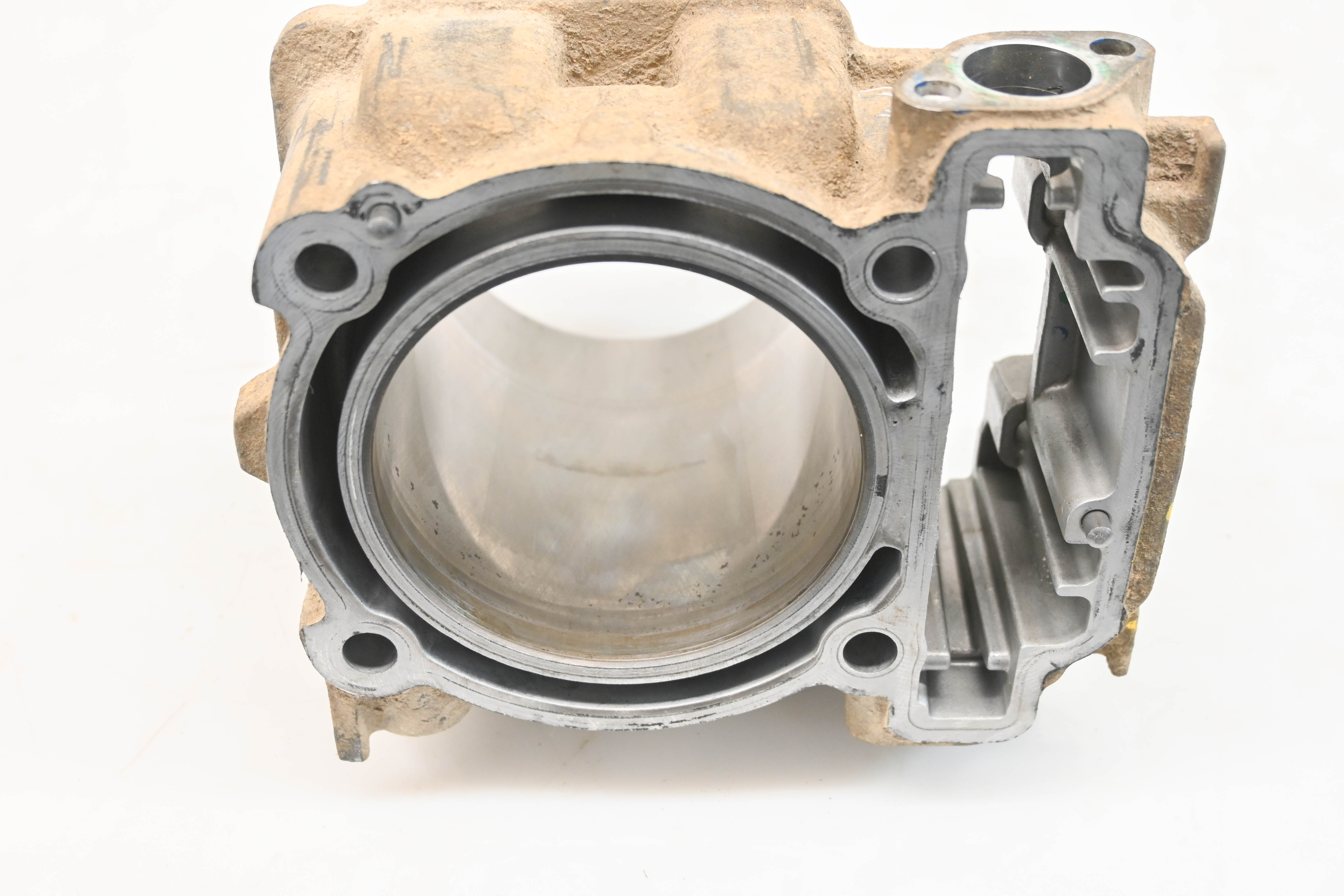22 Can-Am Defender XT HD10 Rear Cylinder