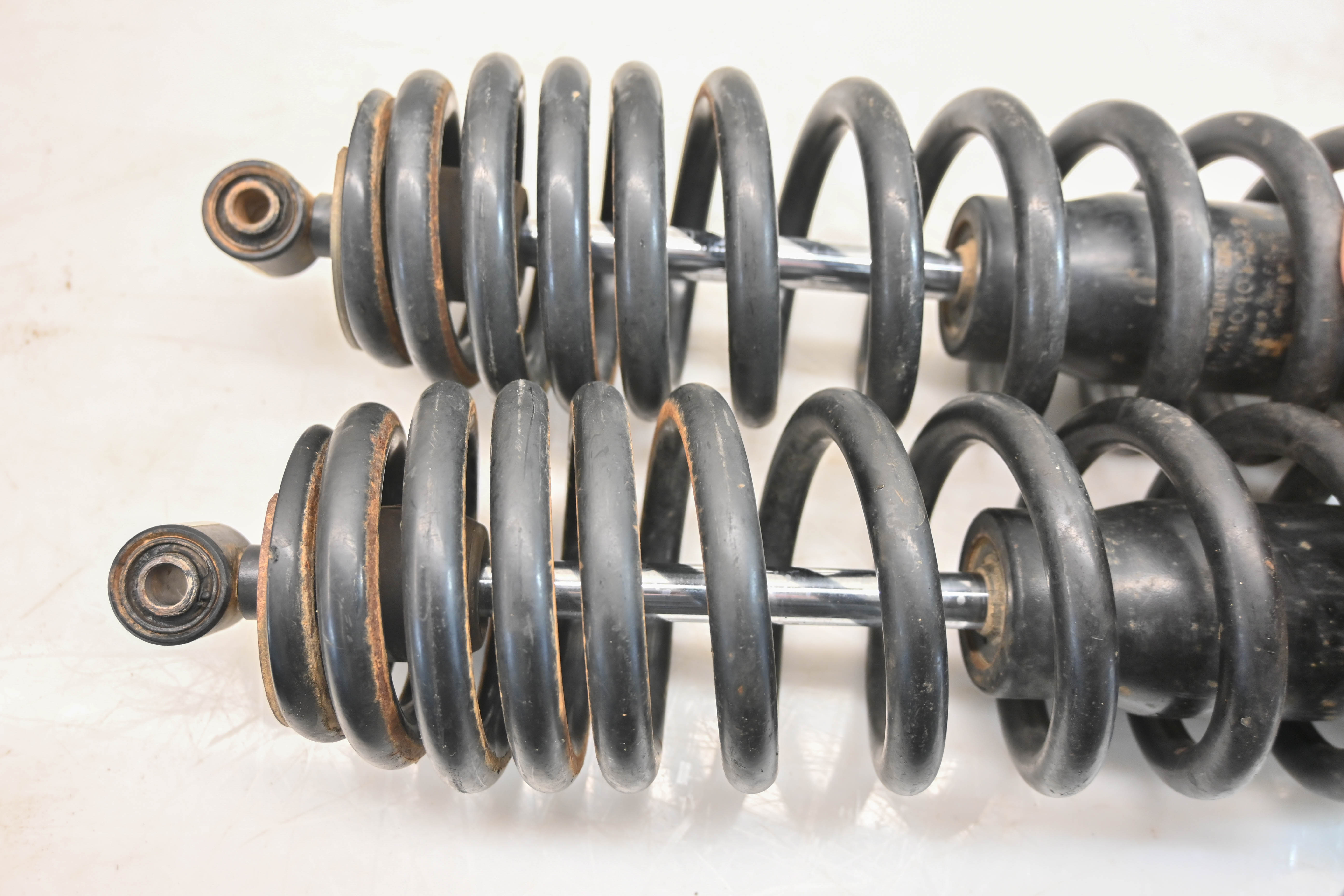 22 Can-Am Defender XT HD10 Rear Shocks Suspension Left & Right