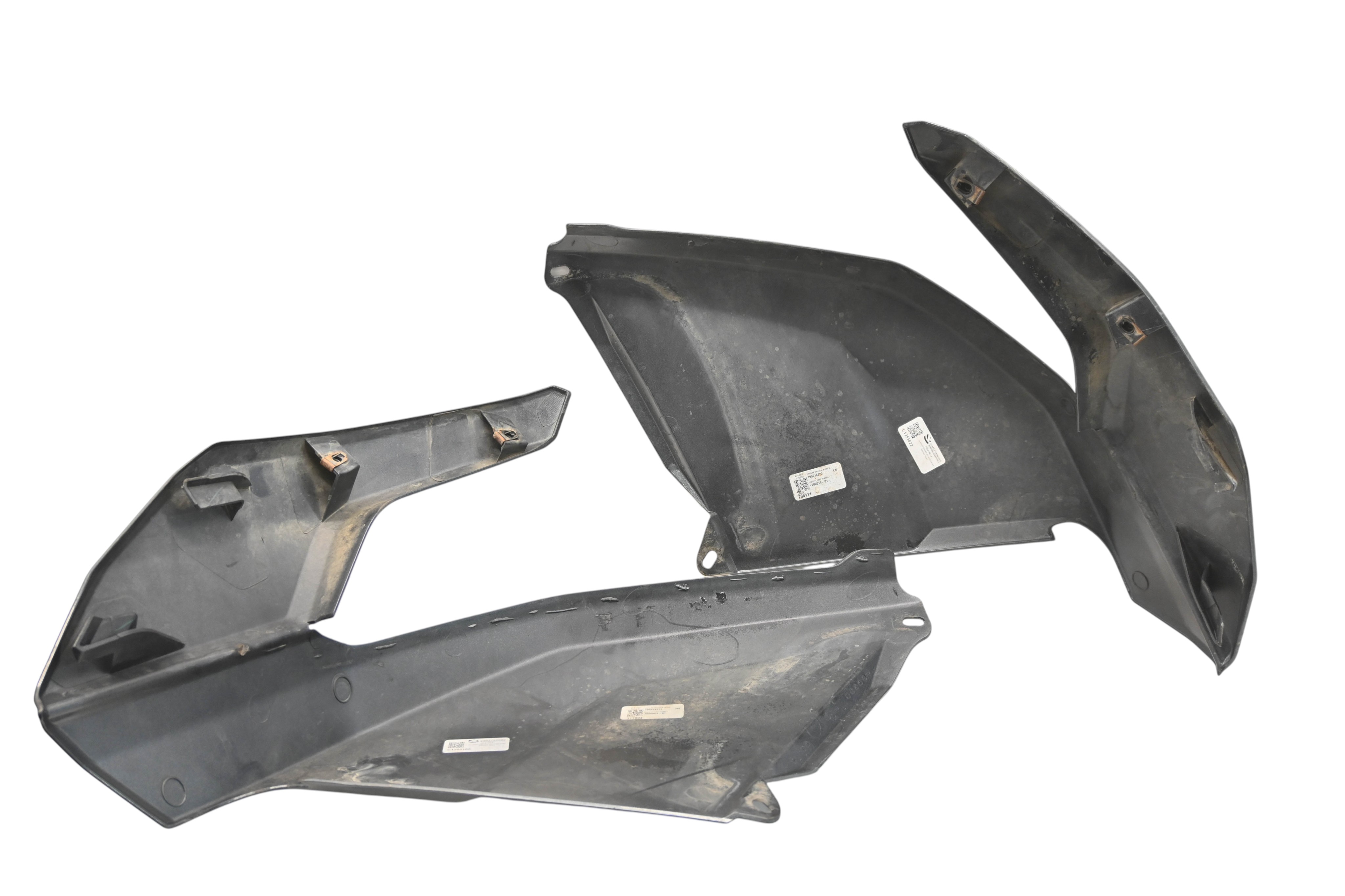 22 Can-Am Defender XT HD10 Front Fenders Left & Right