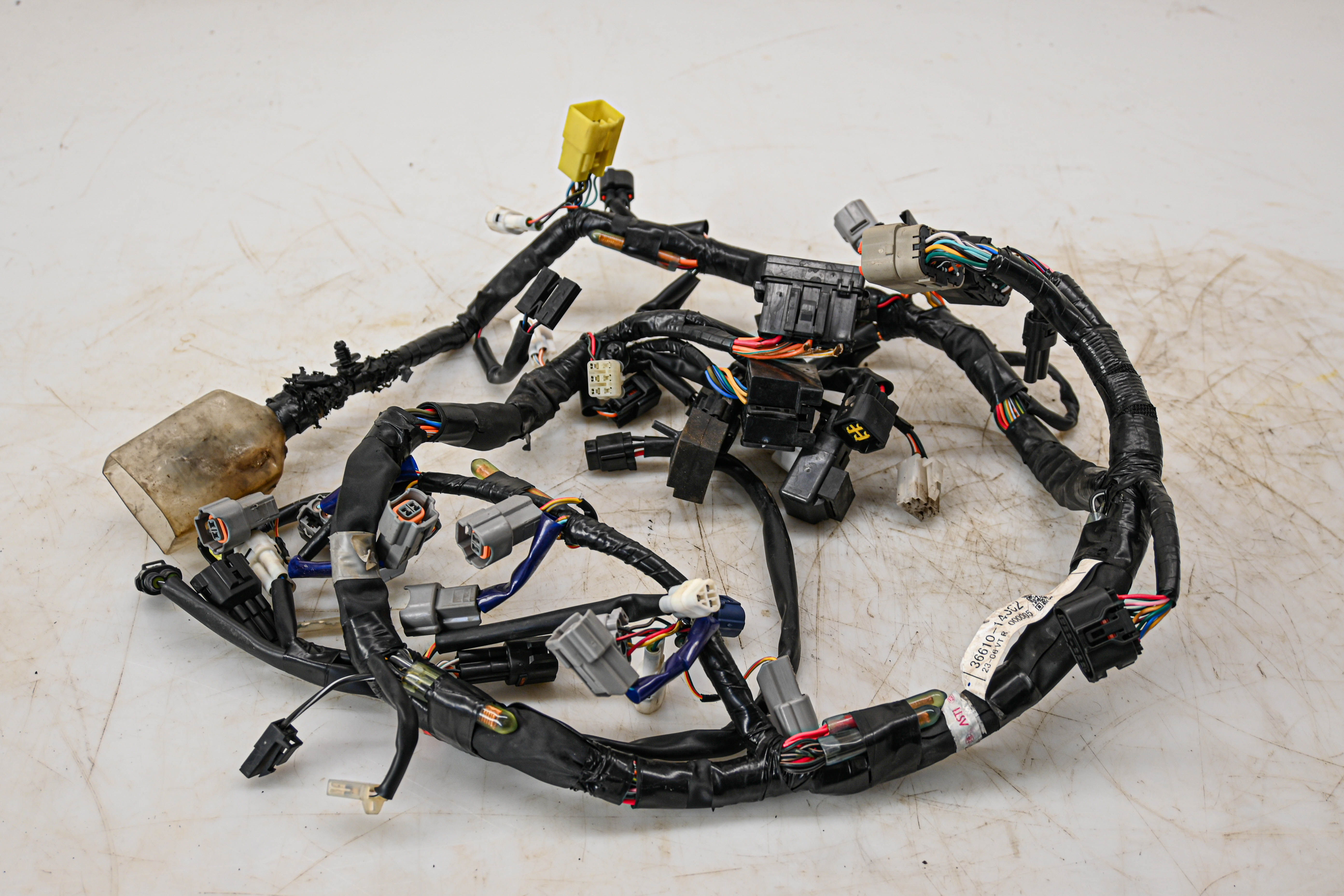 24 Suzuki GSX-R750 Main Wire Harness Electrical Wiring
