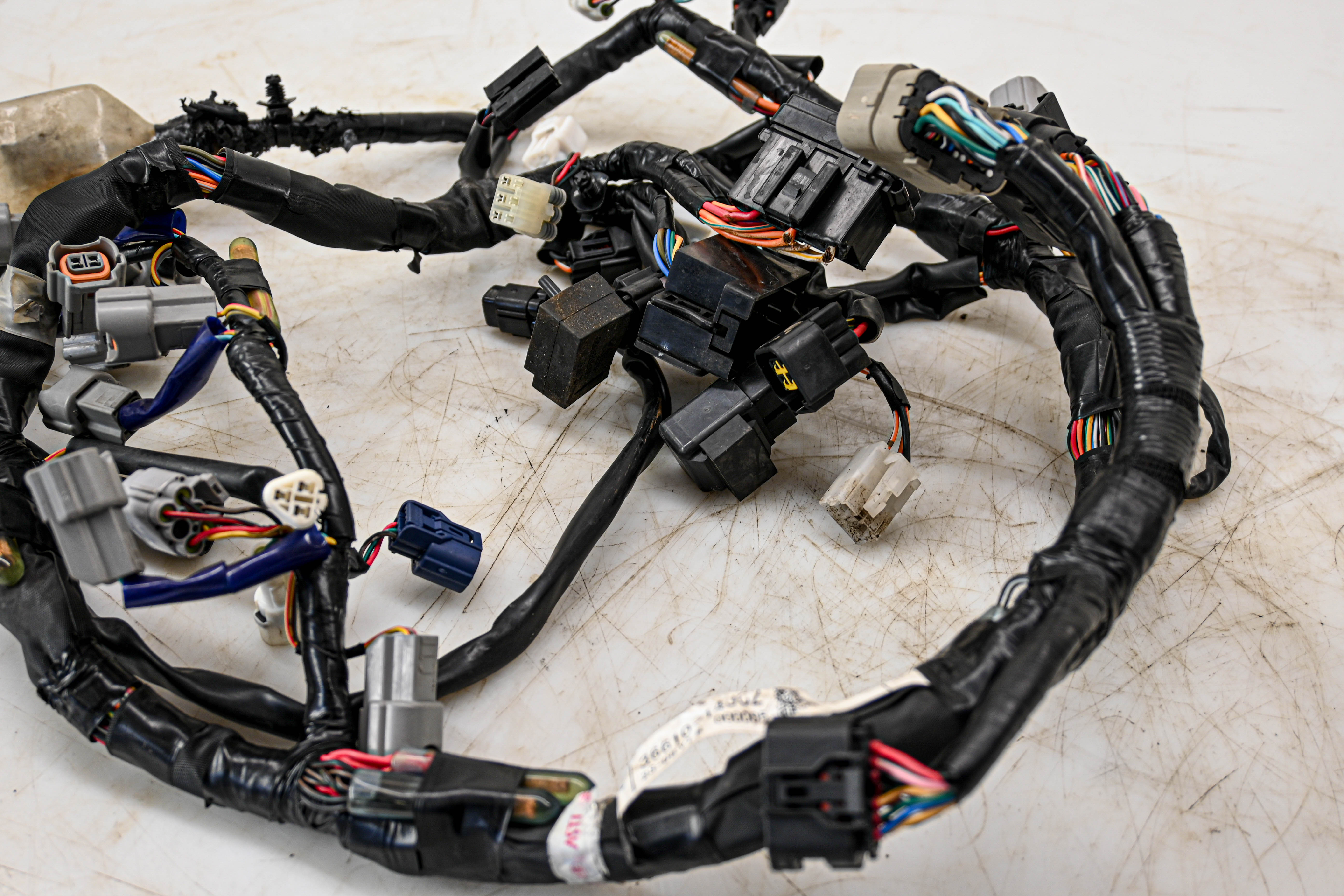 24 Suzuki GSX-R750 Main Wire Harness Electrical Wiring